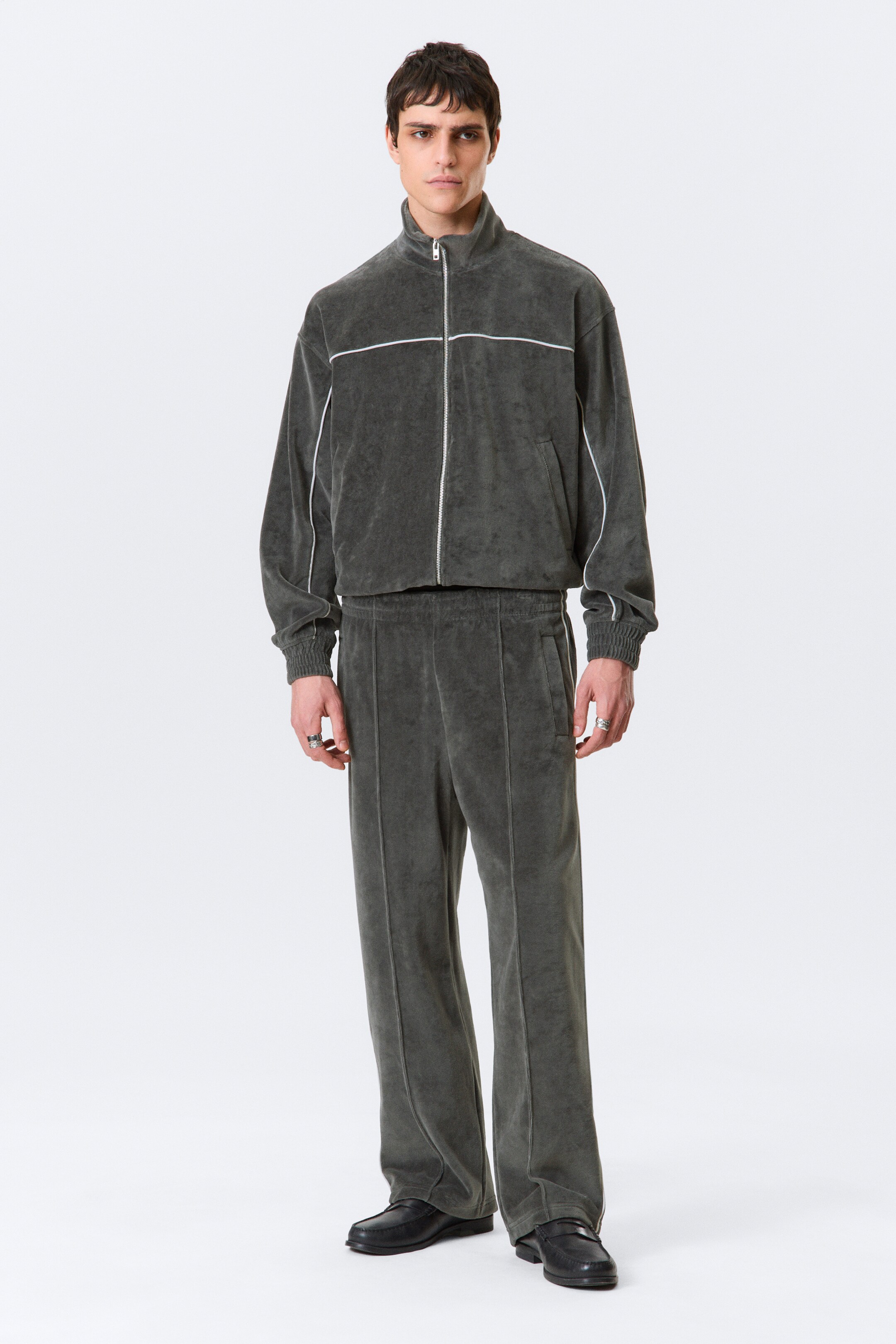 View larger image: Mid Rise Loose Straight Leg Velour Track Pants - Dark Grey - Men | H&M GB 1