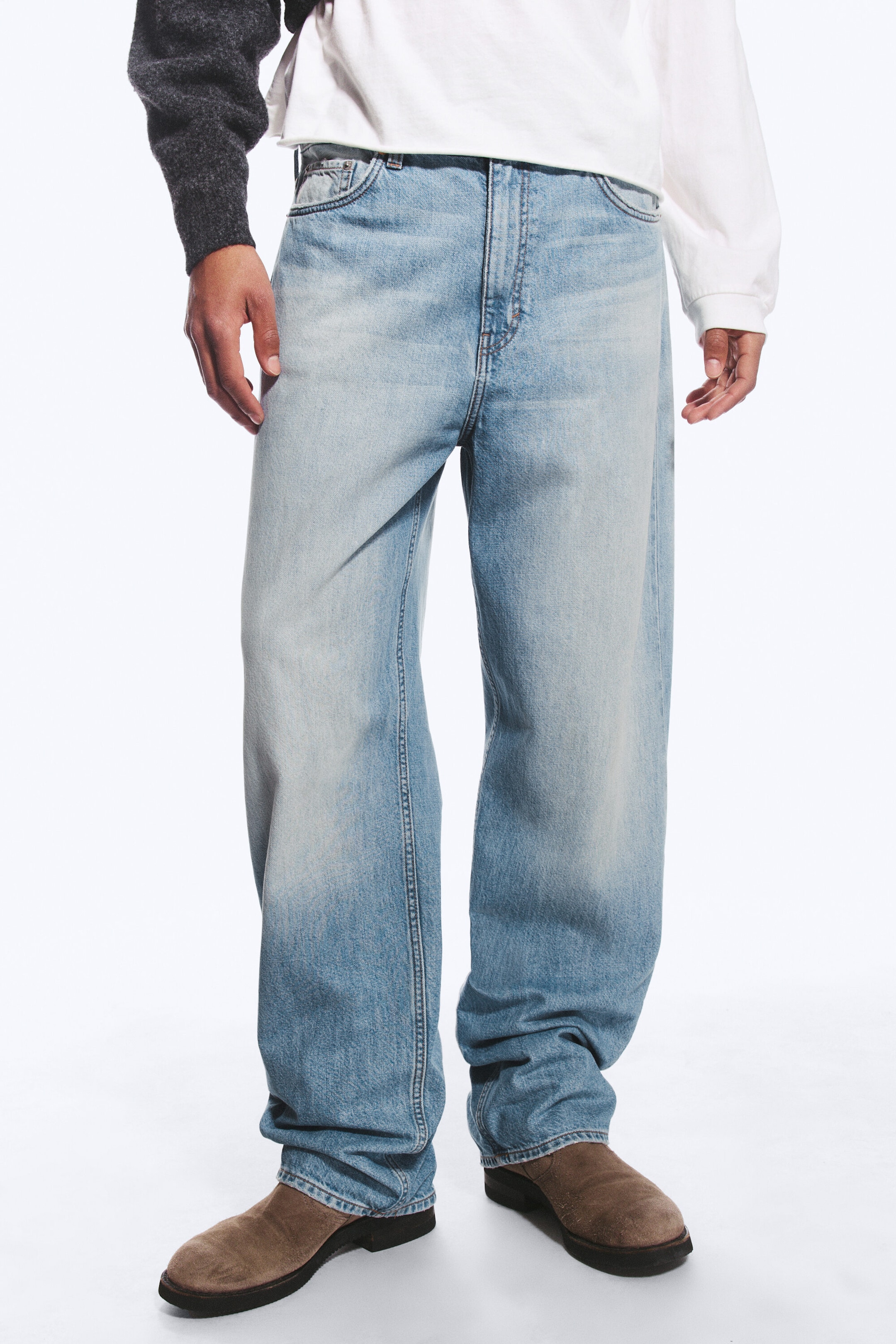 Kimberley Blue - Light Blue - Galaxy Mid Rise Loose Straight Jeans - 3