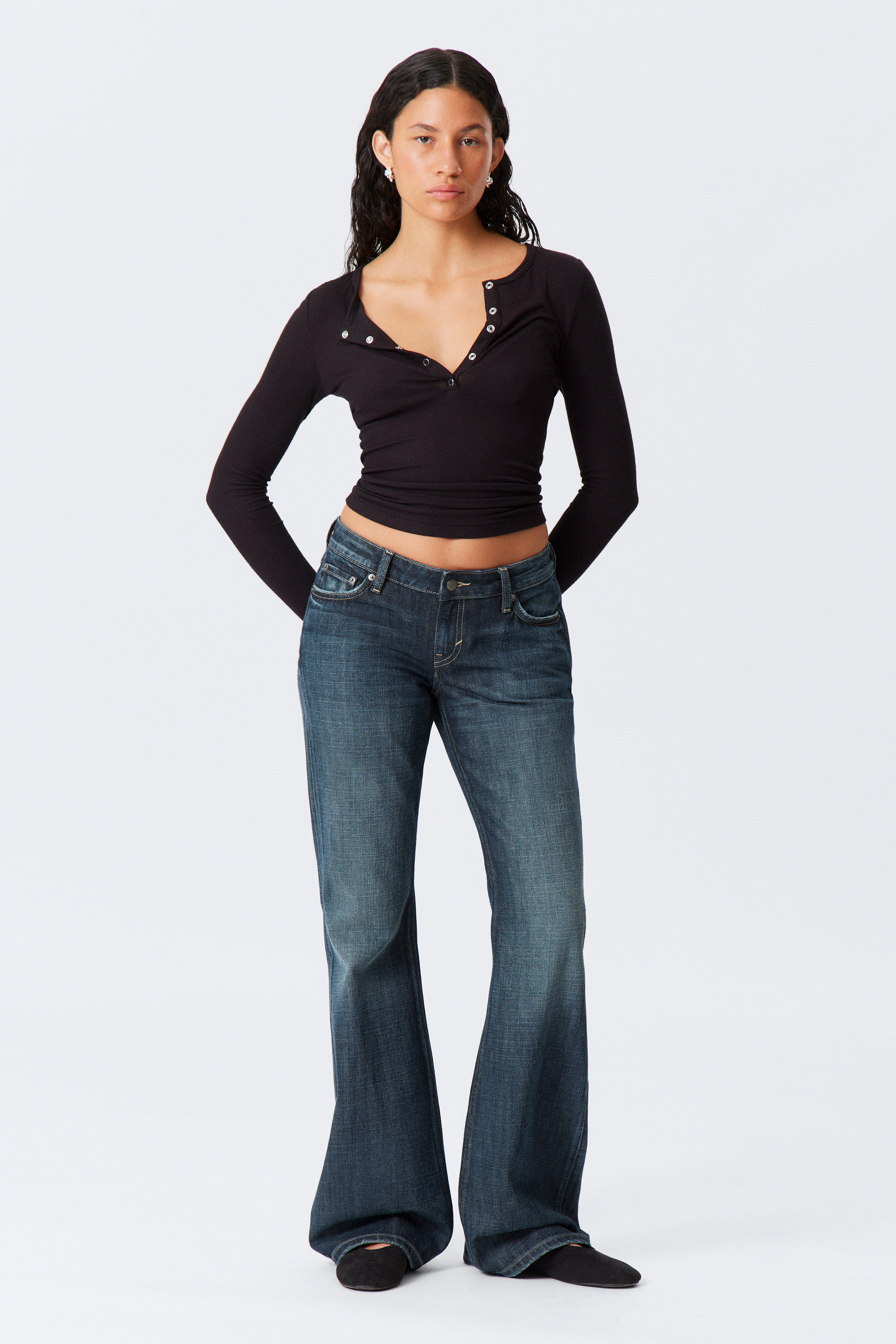 Deep Ocean Blue - Mörkblå - Nova Low Waist Slim Bootcut Leg Jeans - 1
