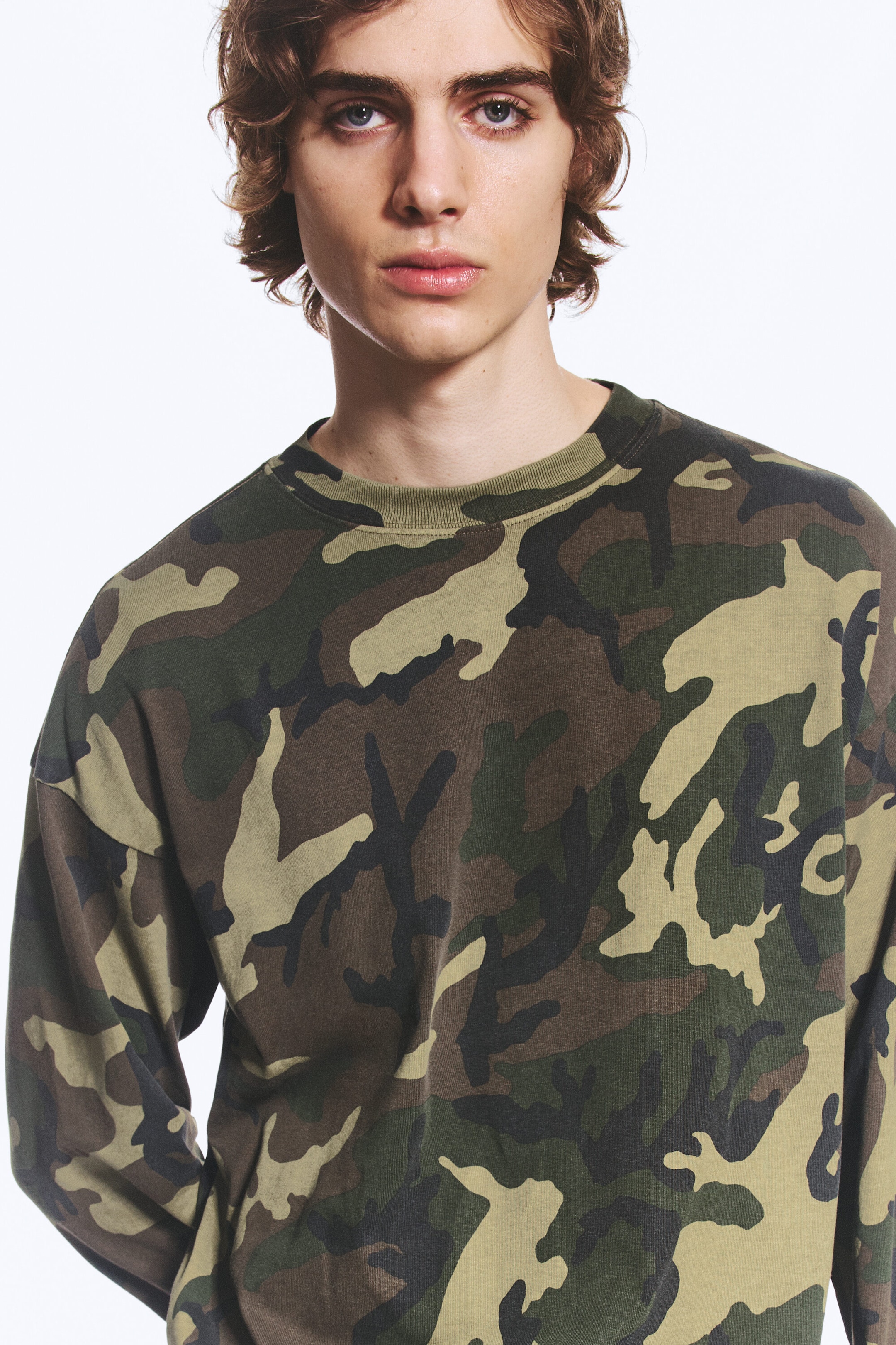 Khaki Green - Camo - Great Boxy Graphic Long Sleeve T-shirt - 3