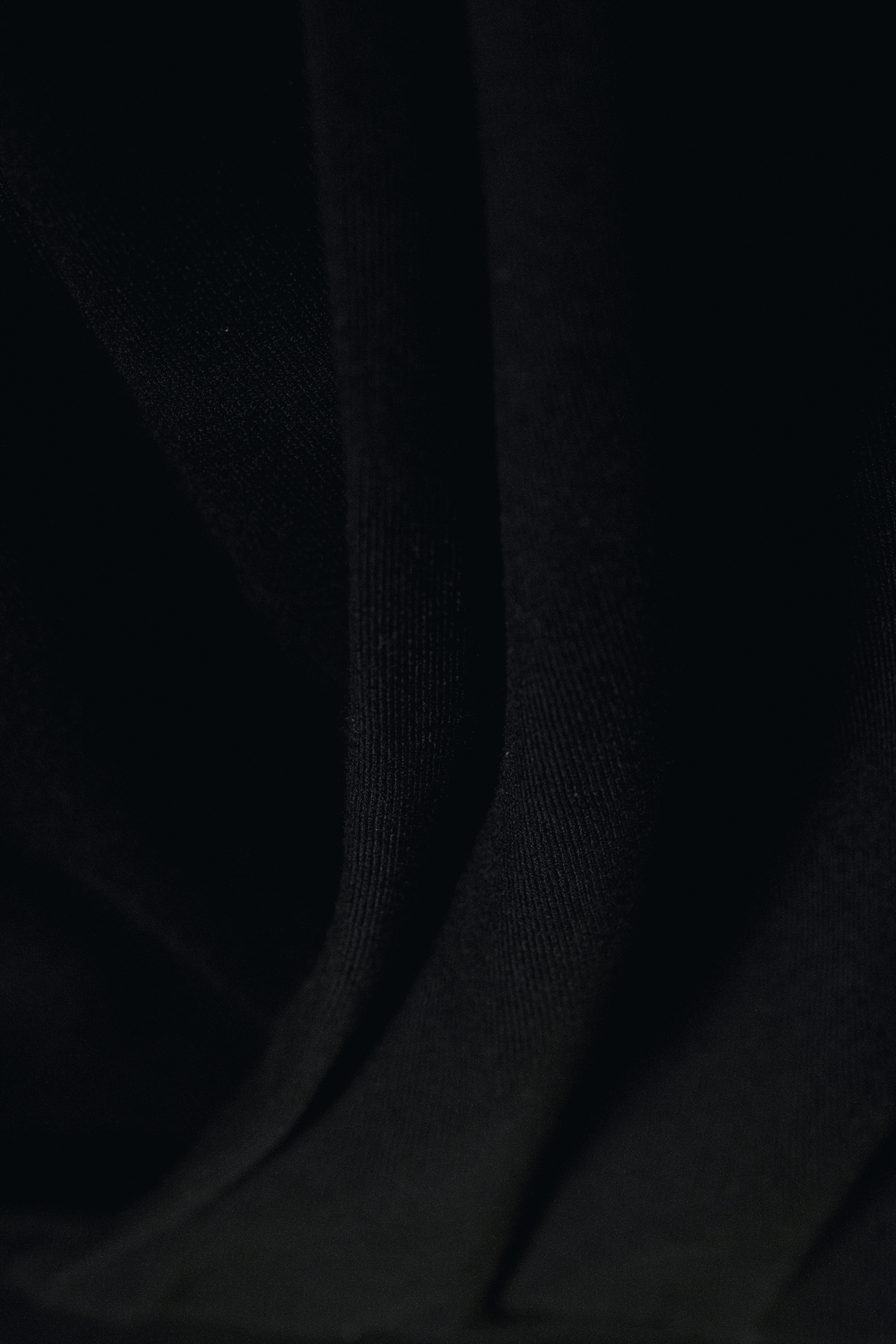 Grösseres Bild ansehen: Drapiertes Neckholder-Oberteil aus Jersey - Schwarz - DAMEN | H&M CH 5