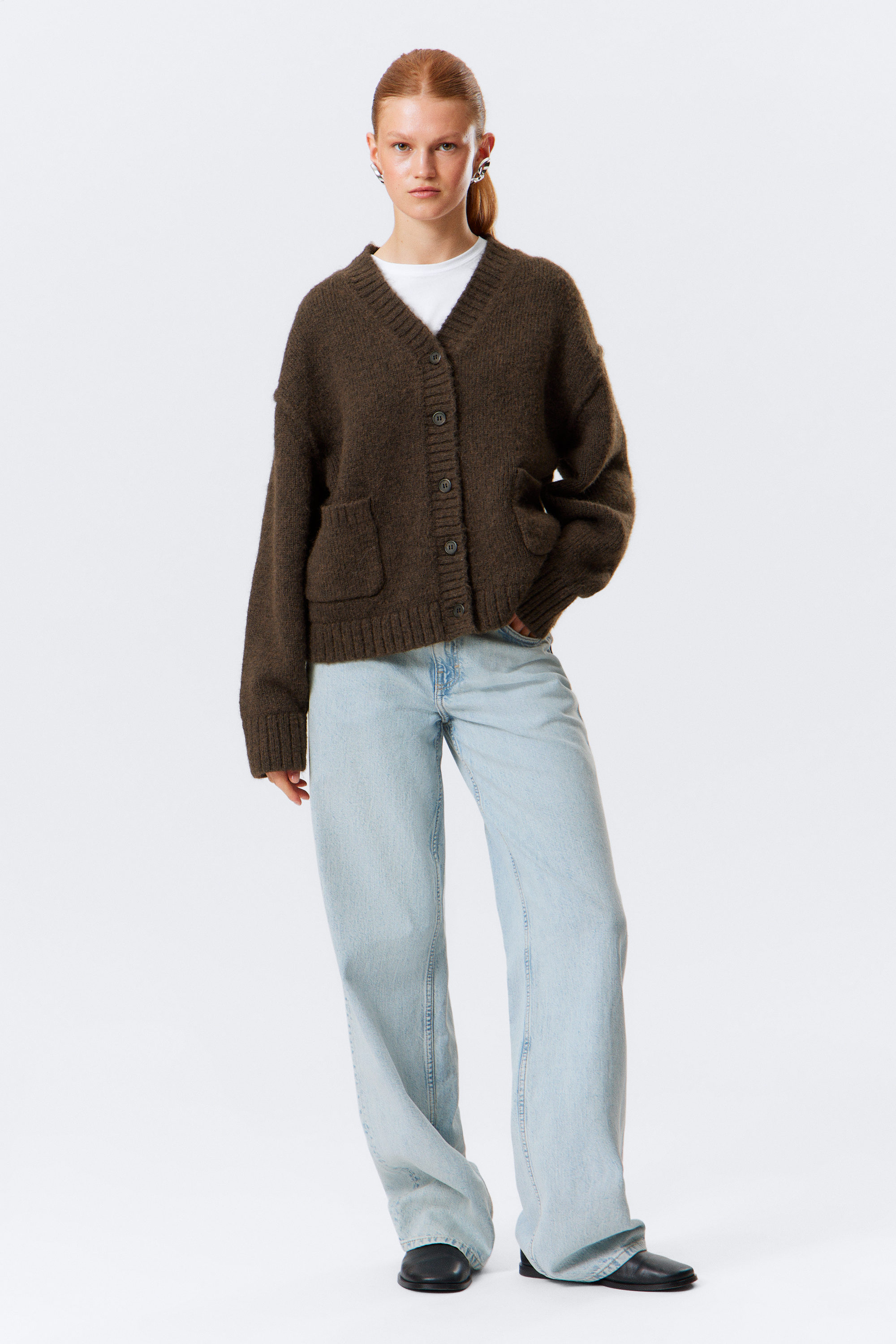 Dunkelbraun meliert - Locker gestrickter Cardigan mit V-Ausschnitt - 2