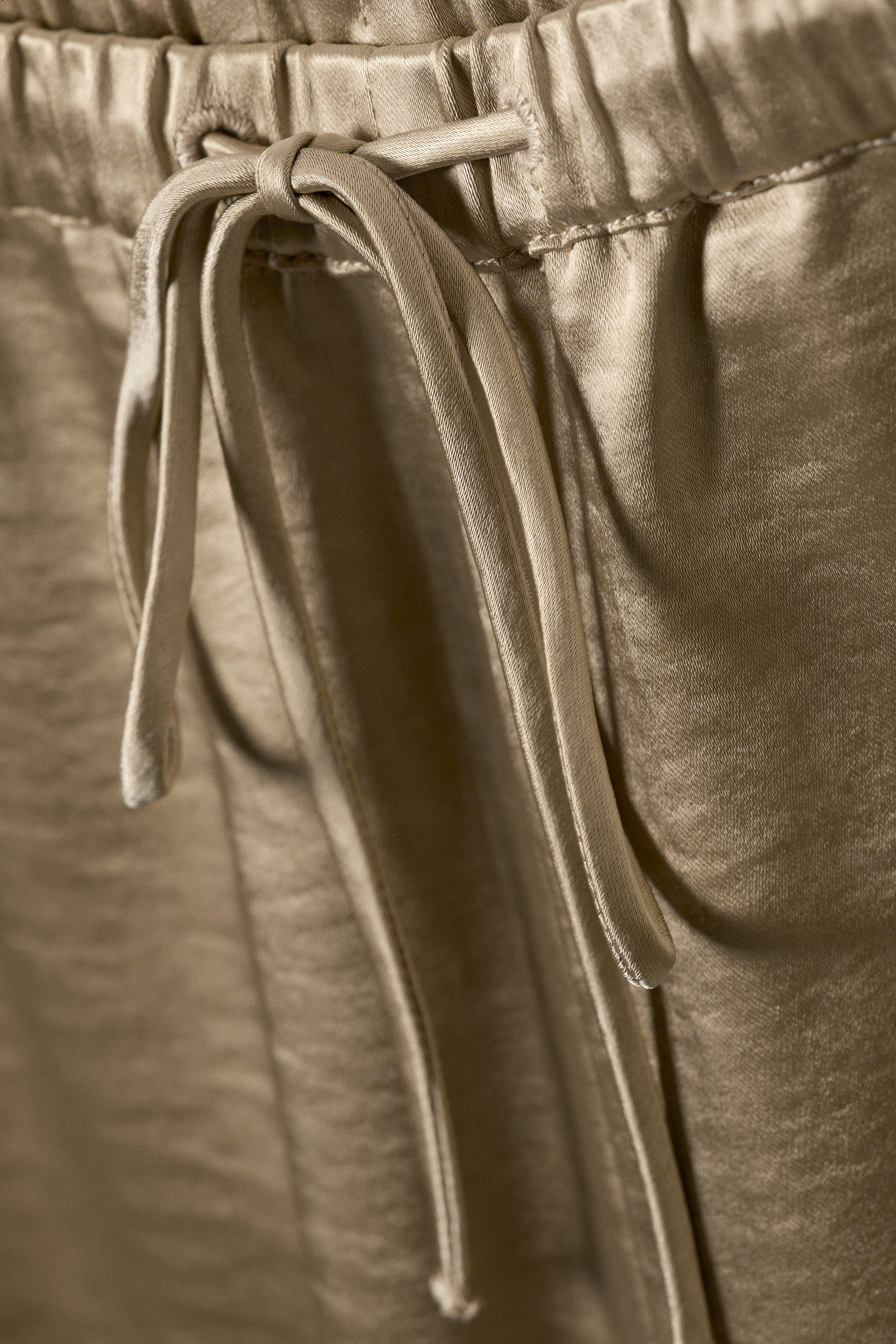 Beige - Pyjamahose aus gewaschenem Satin - 3