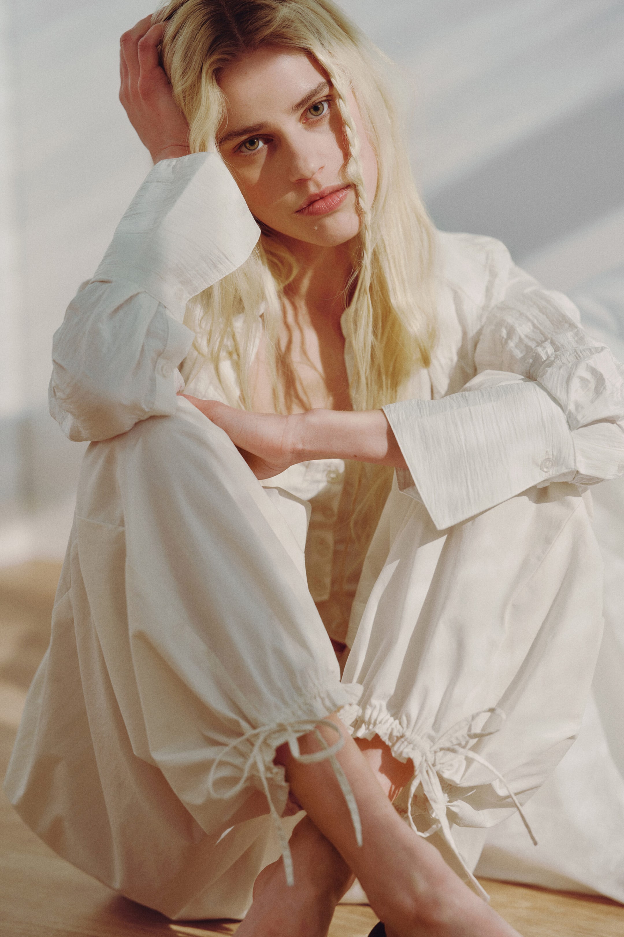 Off-white - Low Rise Ruched Drawstring Trousers - 2