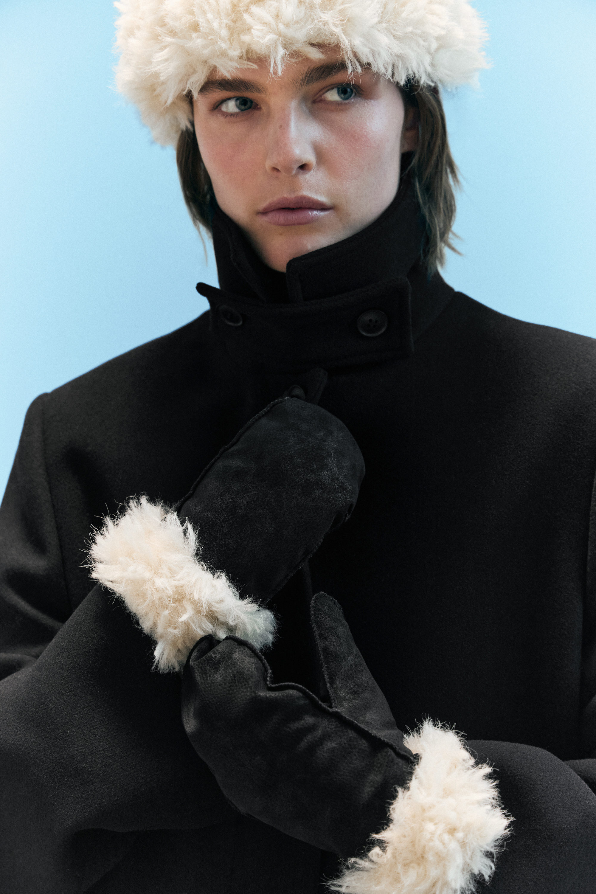 Black - Faux Fur-Lined Mittens - 1