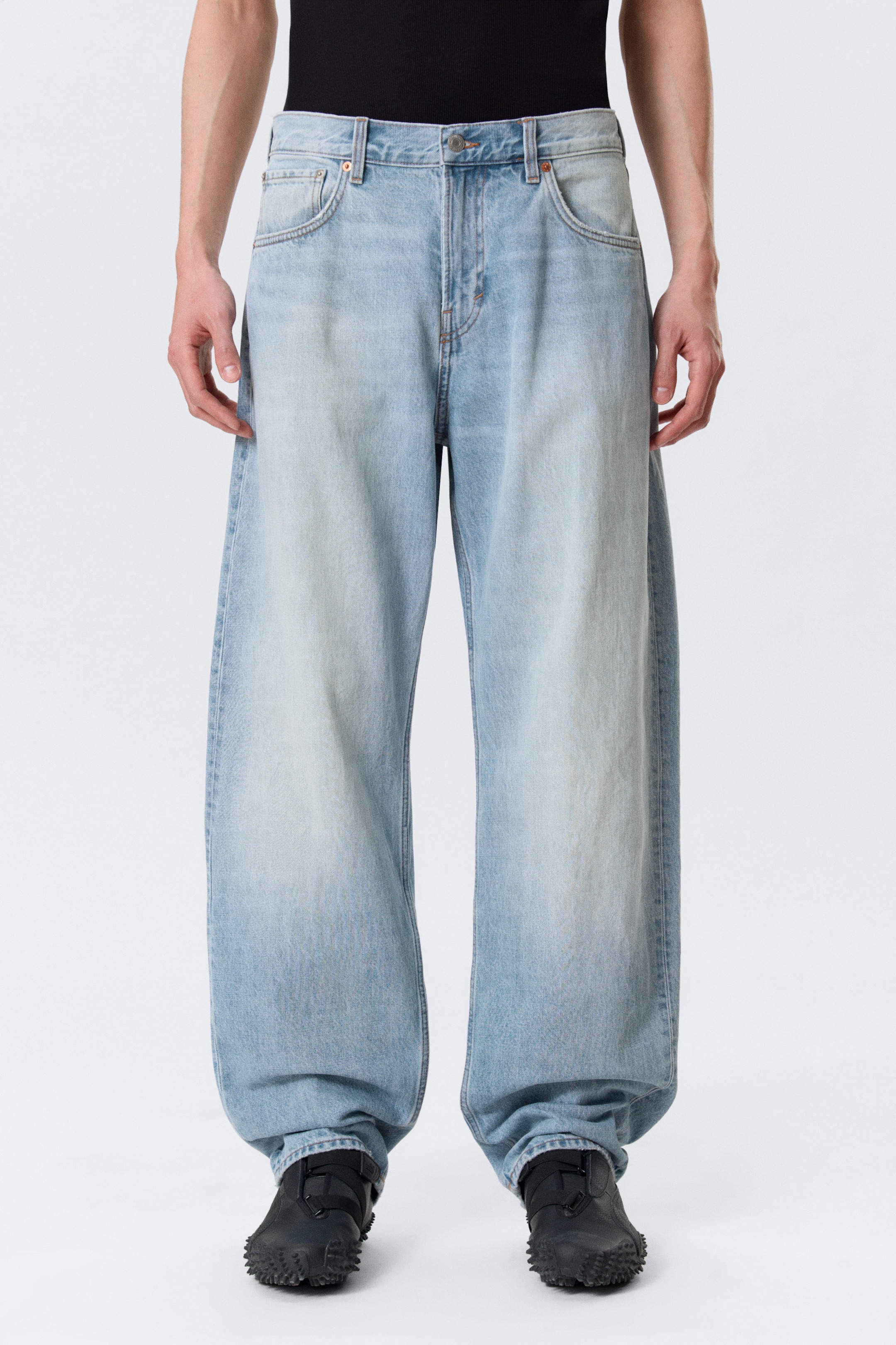 Kimberley Blue - Ljusblå - Nebula Mid Waist Loose Barrel Leg Unisex Jeans - 2