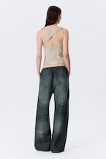 Light Mole - Sleeveless V-Neck Zip Top - 3