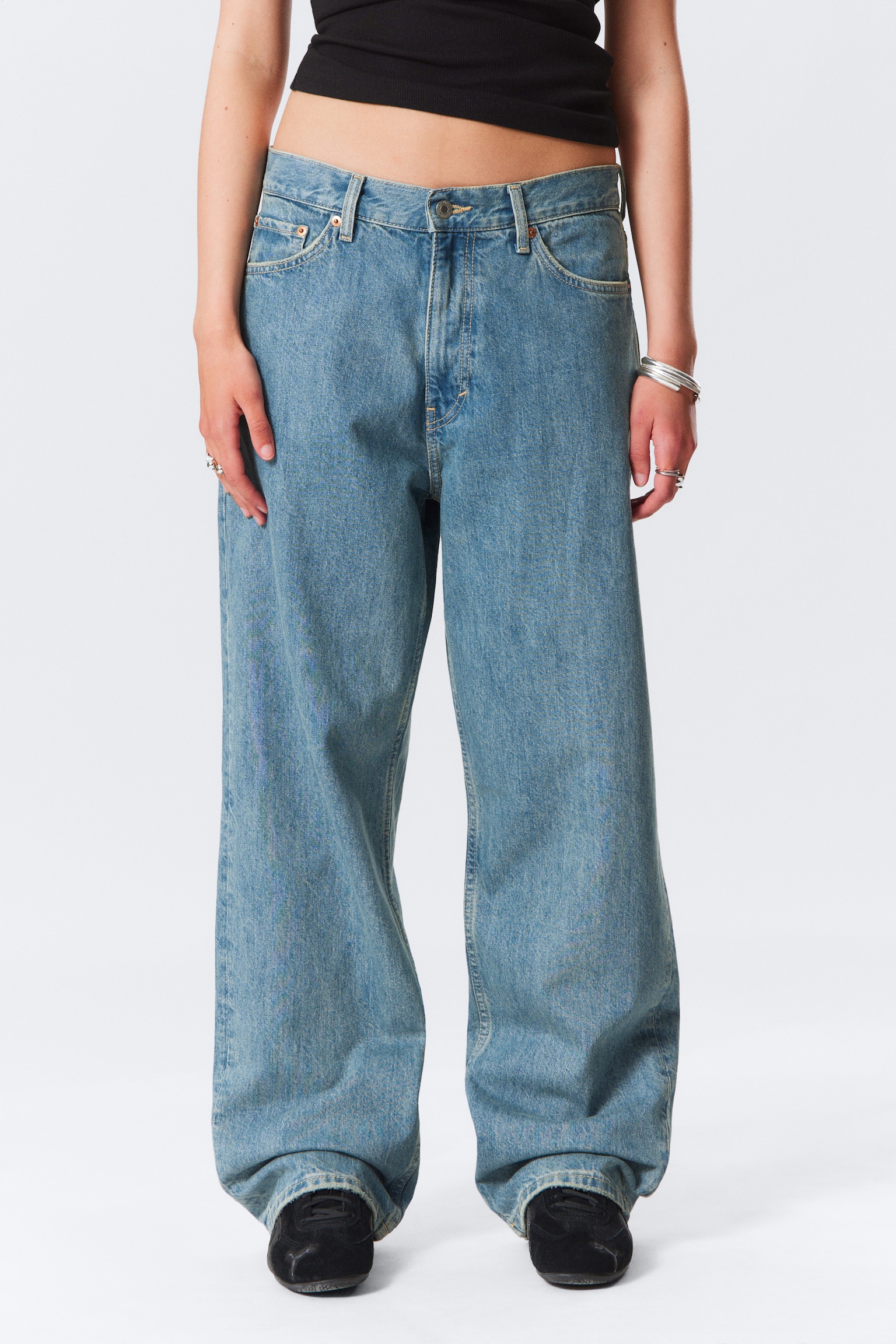 Galaxy Loose Straight Leg Jeans - 2000 Blue - Medium Blue/Second Blue - Blue/Port Blue - Light Blue/Tuned Black - Black/Brick Blue - Light Blue/Deep Sea Blue - Dark Blue/90s Blue - Medium Blue/Blue Fade - Medium Blue/Canyon Grey - Medium Grey/Steel Blue - Medium Blue - 3