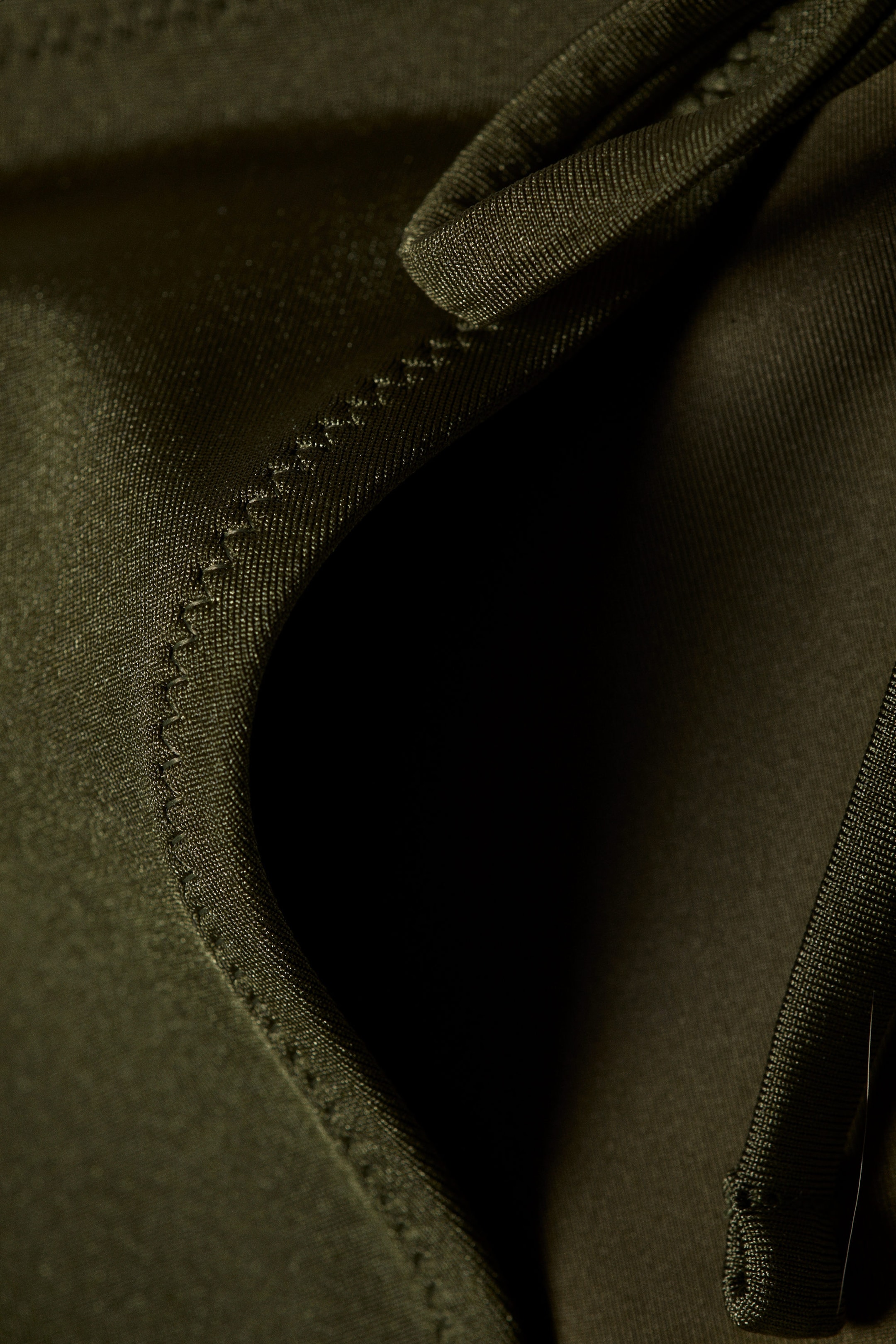 Dunkelgrün - Schimmer - Brazilian-Bikinihöschen mit mittlerer Bundhöhe - 3