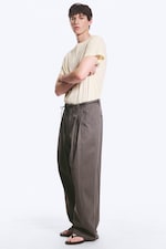 Mörk Mullvad - OTIS BAGGY CHINOS I BOMULLSTWILL MED VECK - 0
