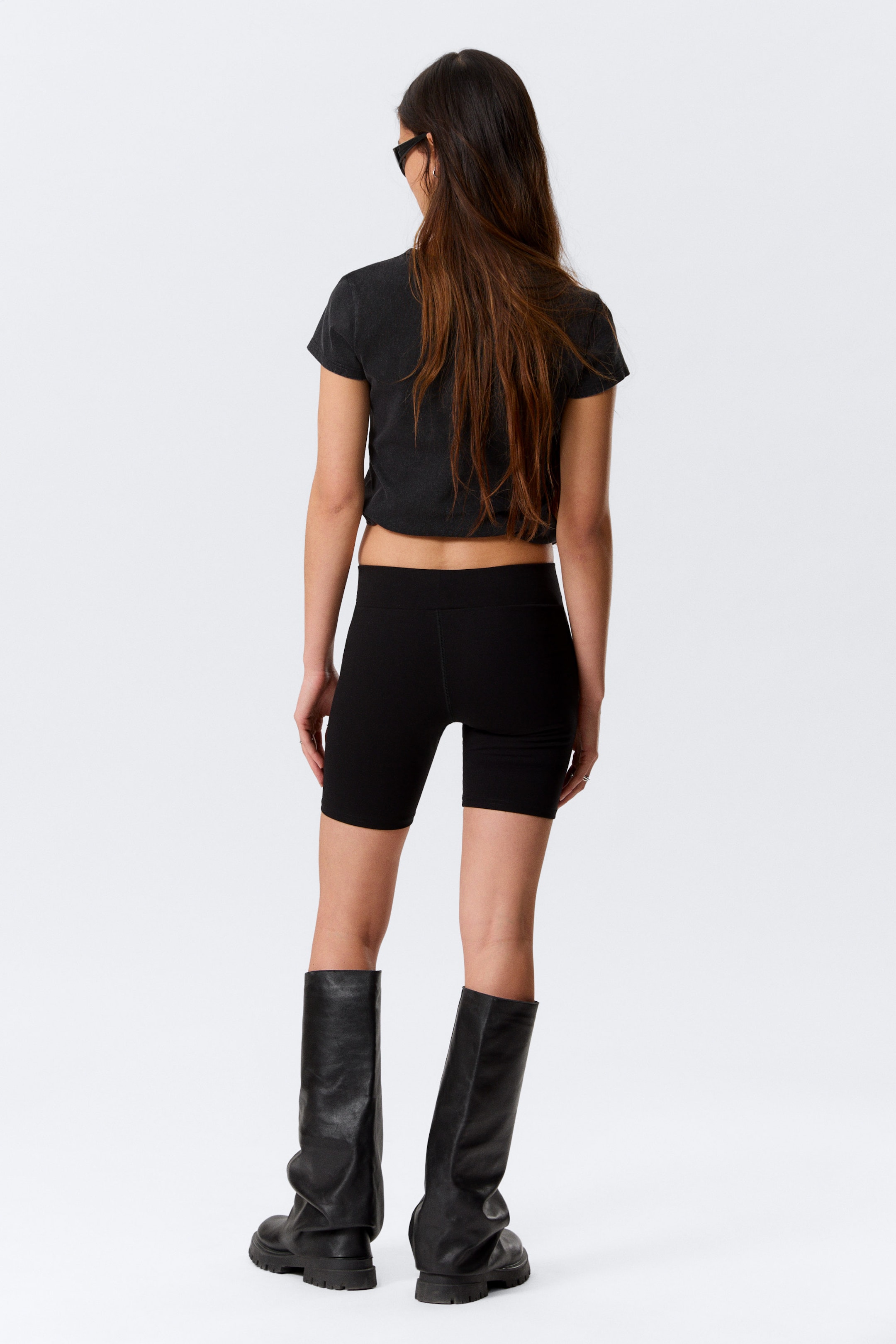 Black - Mid Rise Fitted Biker Shorts - 2