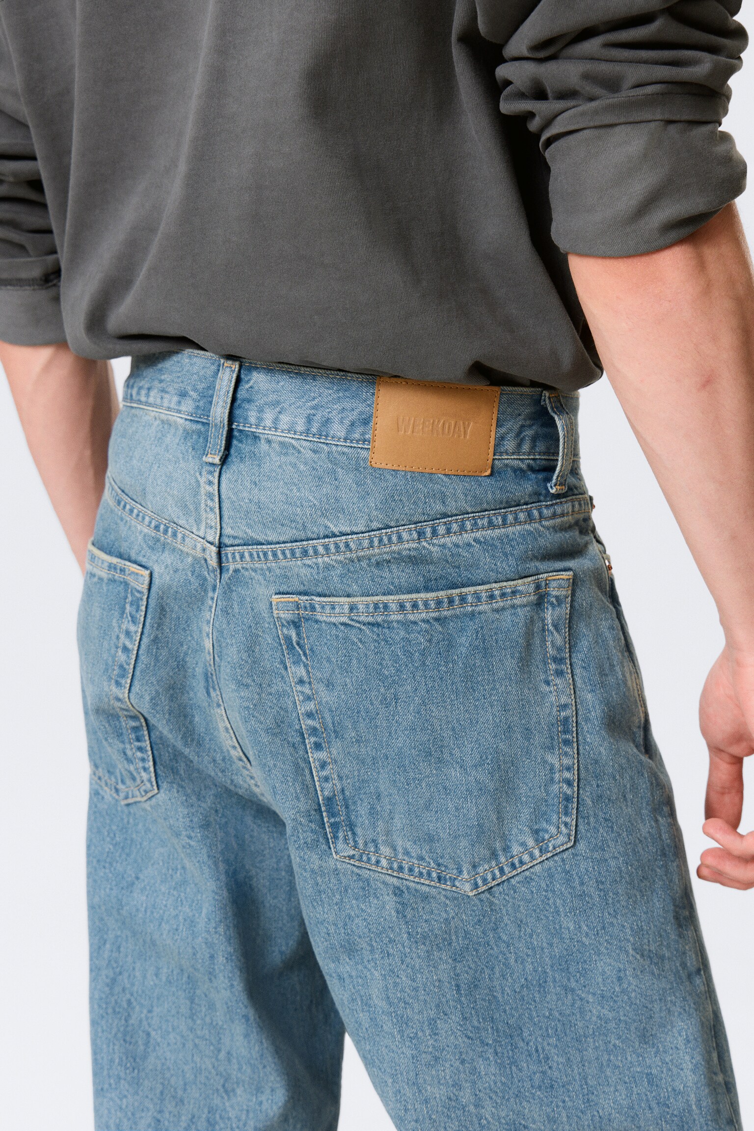 Galaxy Loose Straight Leg Jeans - 2000 Blue - Medium Blue/Second Blue - Blue/Canyon Grey - Medium Grey/Port Blue - Light Blue/Tuned Black - Black/Brick Blue - Light Blue/Deep Sea Blue - Dark Blue/90s Blue - Medium Blue/Blue Fade - Medium Blue/Steel Blue - Medium Blue - 7