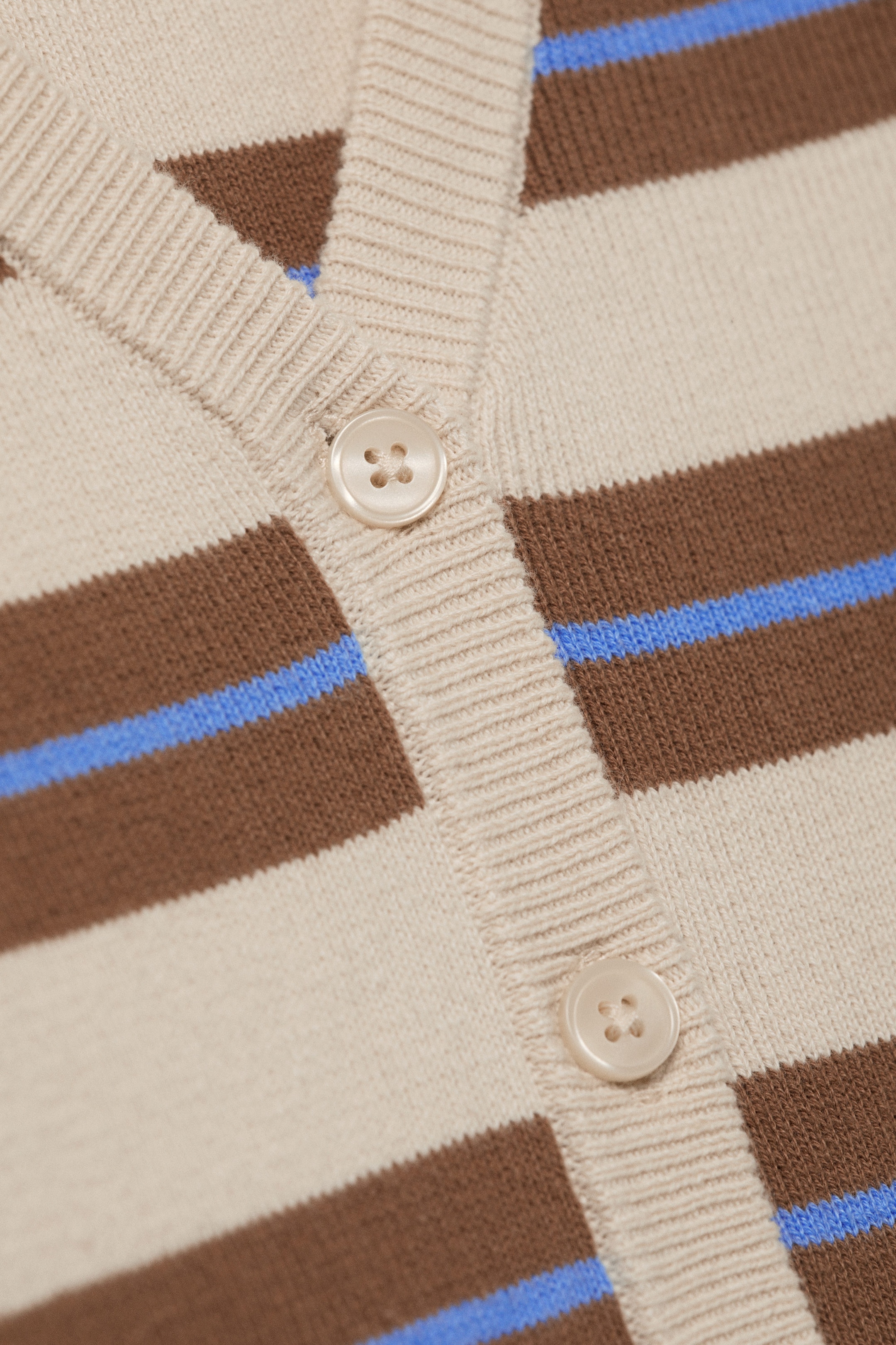 Randig Brun - Kort stickad v-ringad cardigan - 4