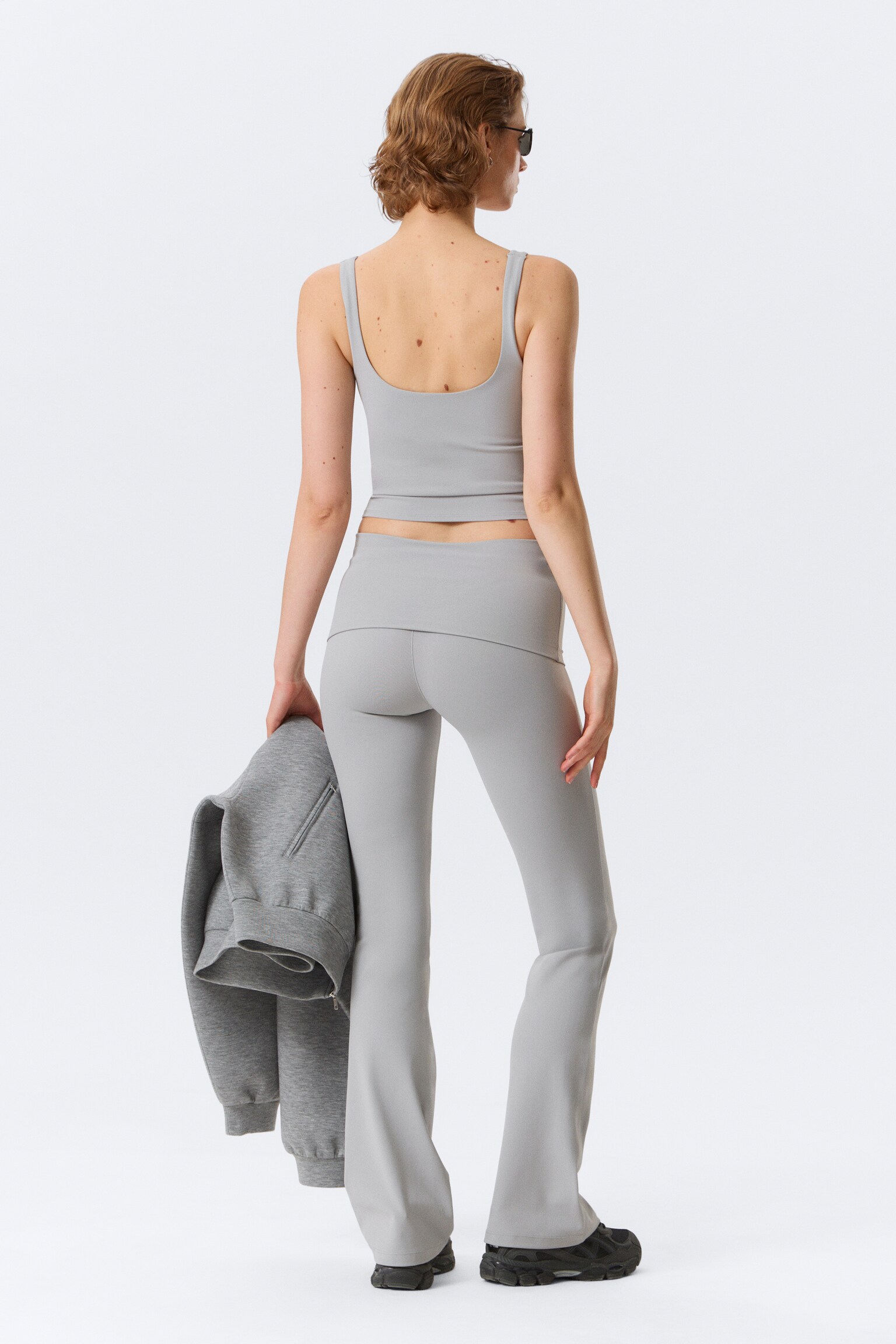 Cropped Sports Top - Light Dusty Grey/Dark Brown/Black/Dark Grey/White/Dark Brown/Dark Khaki Green - 4