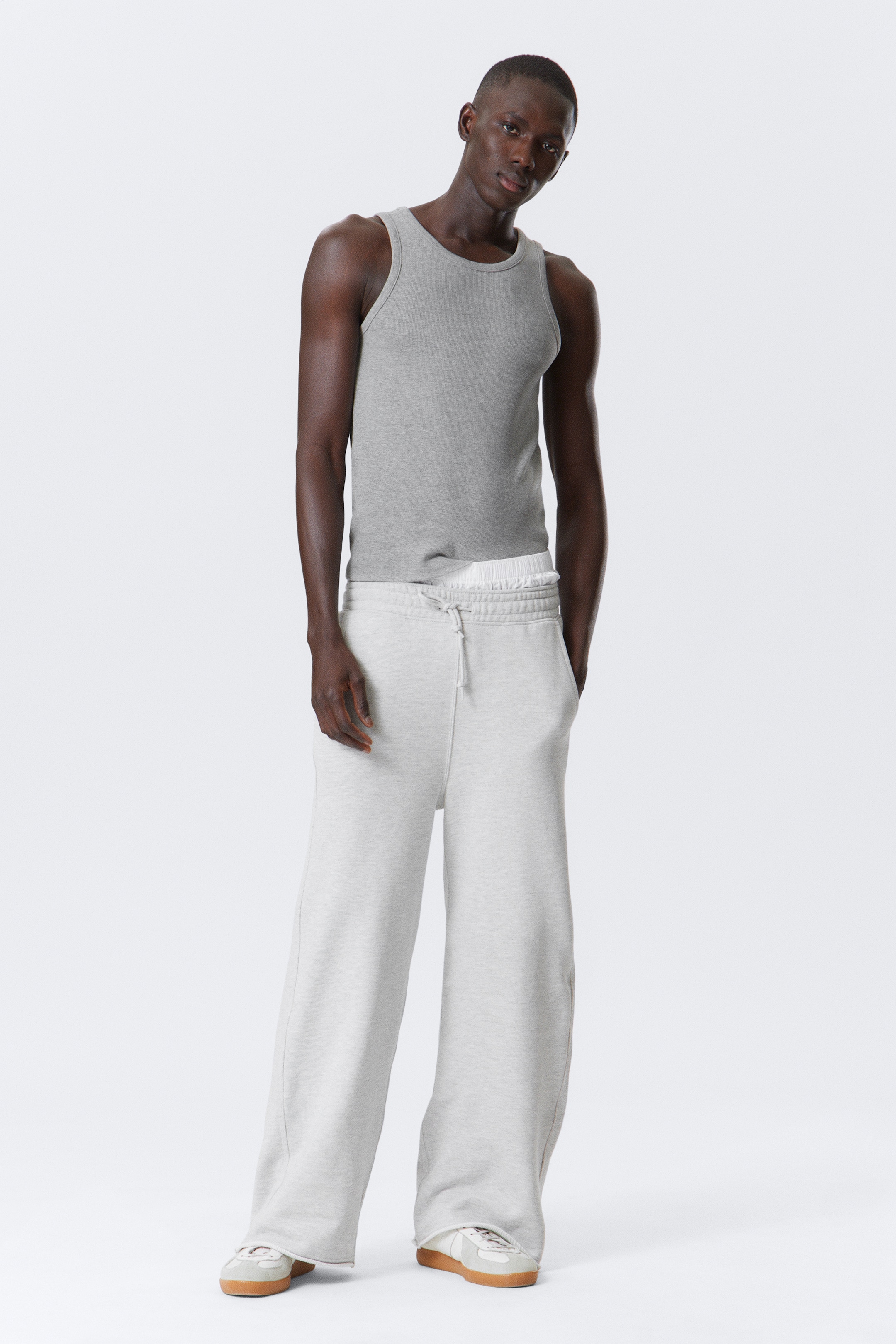 Agrandir l'image: Pantalon de jogging en molleton ample Astro - Gris poudré clair - HOMME | H&M FR 1
