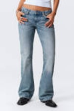 Blue Stream - Mittelblau - Nova Low Waist Slim Bootcut Leg Jeans - 2