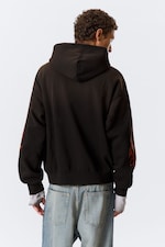 Schwarz - Abgenutzte Flamme - Grafischer Zip-Hoodie mit eckigem Schnitt - 4