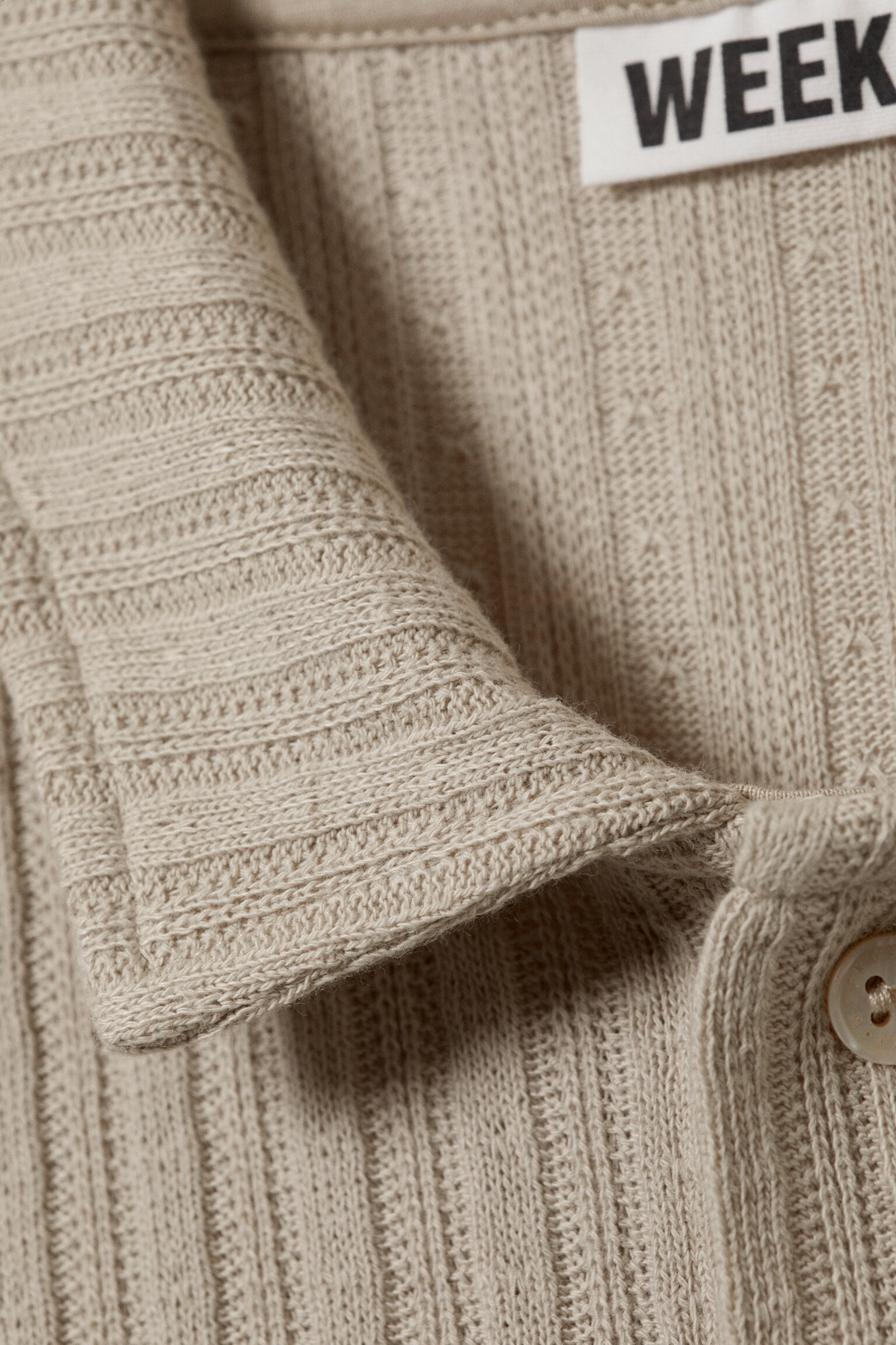 Knitted Short-Sleeved Button-Up Shirt - Dusty Mole/Světle khaki zelená/Black/Dark Mole/Black/Světlá šedá/Černá/Dusty White - 2