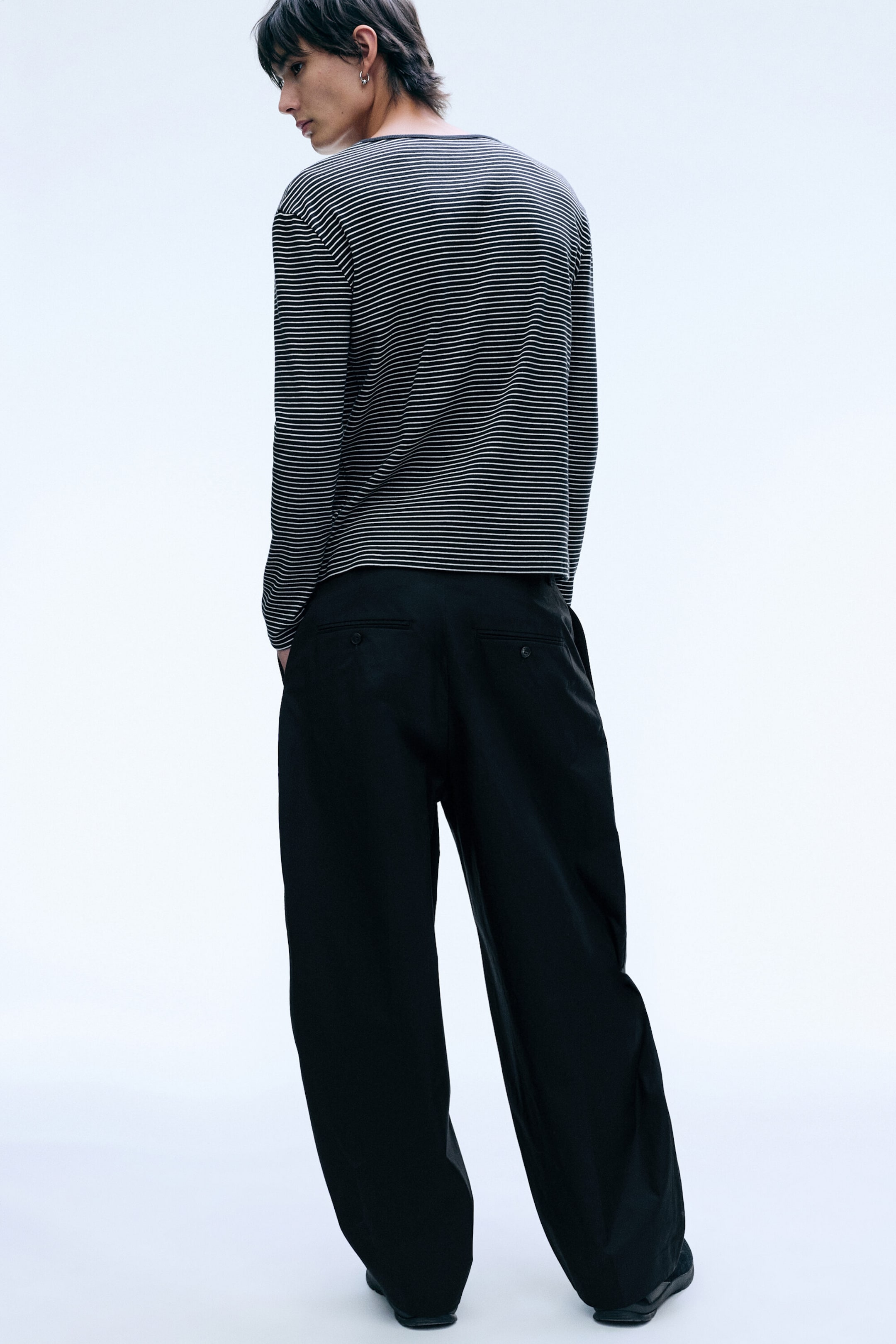 Schwarz - Felix Barrel-Chinohose - 3