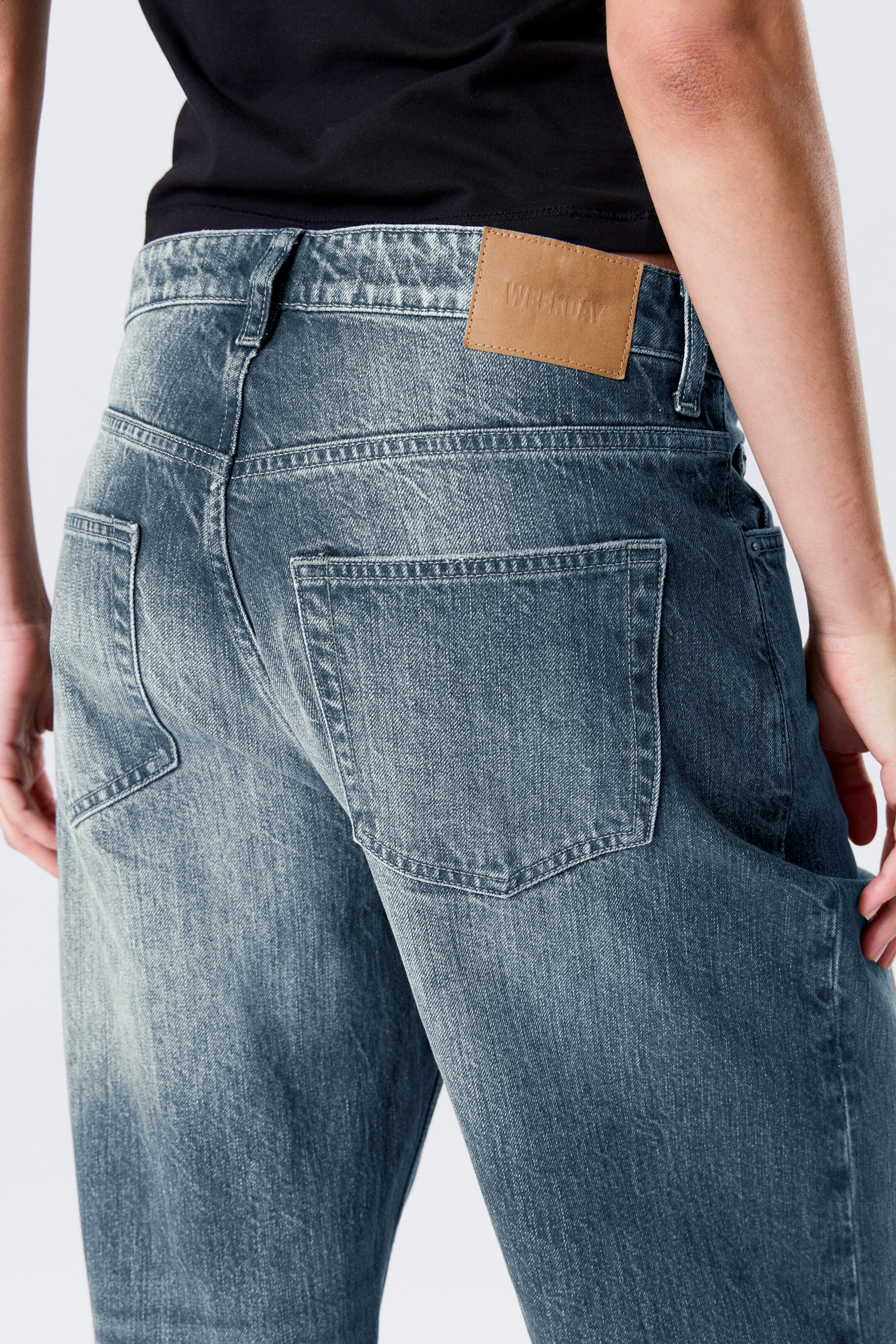 Agrandir l'image: Missy Low Rise Loose Straight Leg Jeans - Mountain Blue - Medium Blue - FEMME | H&M BE 4