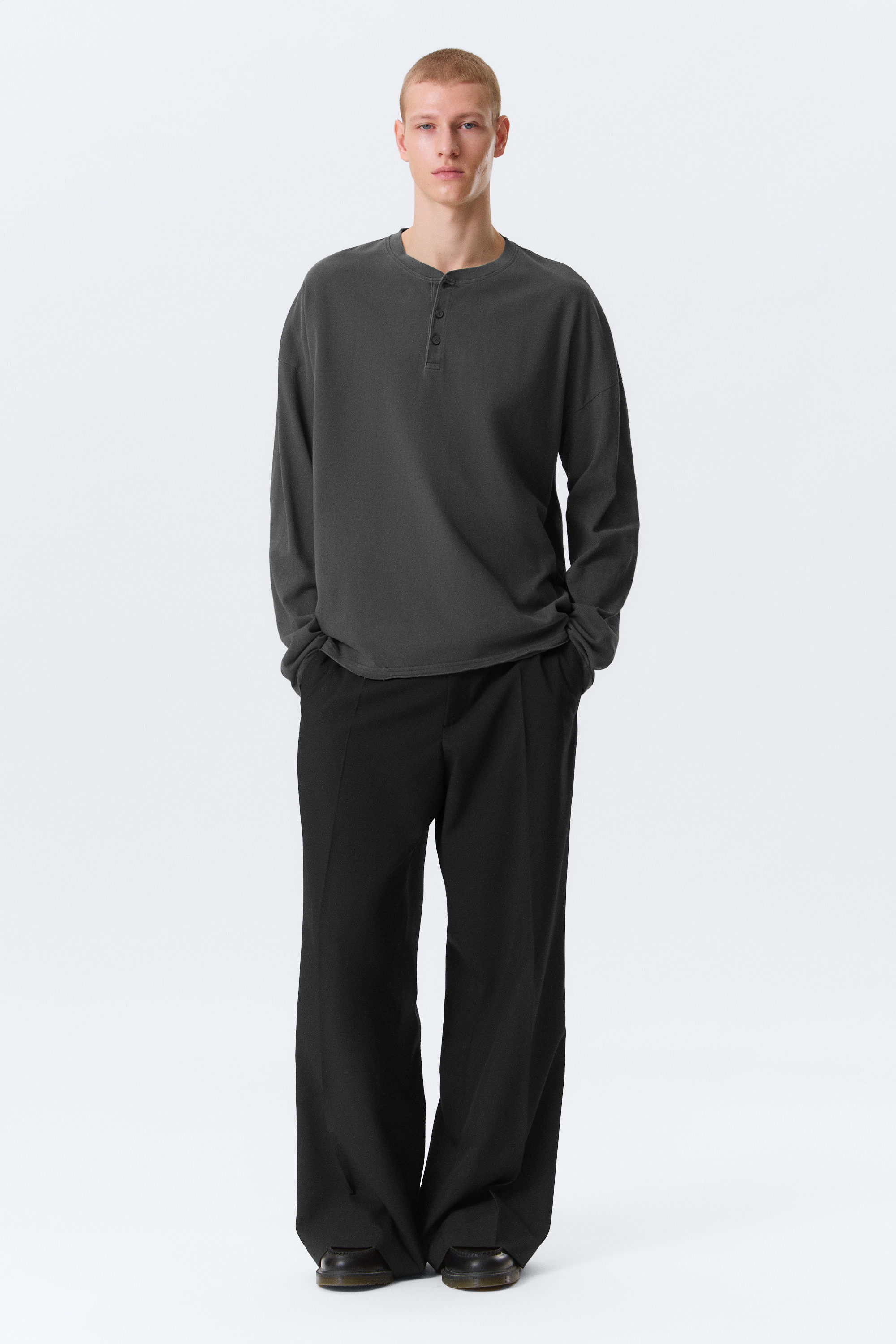 Dunkelgrau - Locker geschnittenes Langarm-Henleyshirt - 2