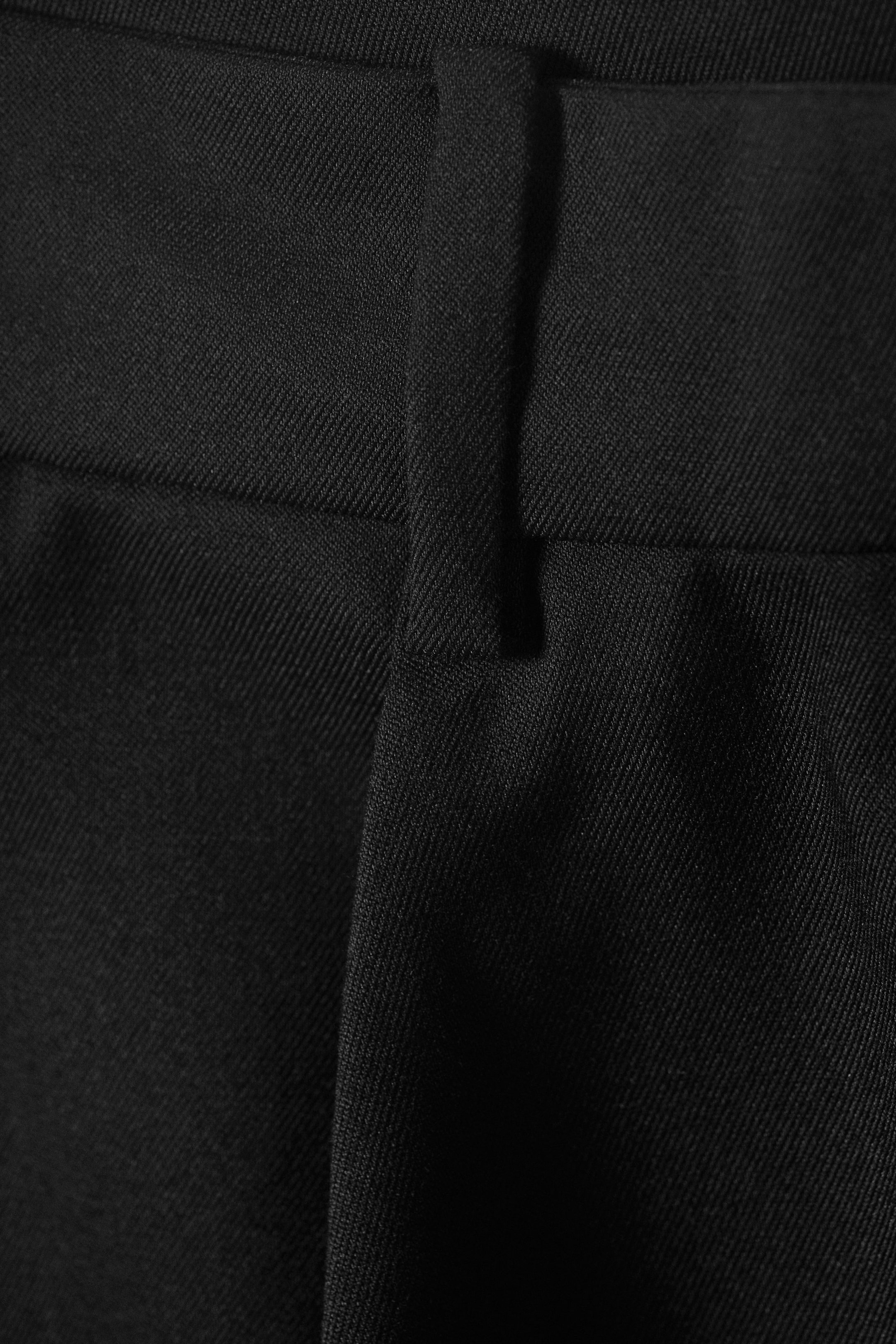 Black - Loose Fit Barrel Leg Suiting Trousers - 3