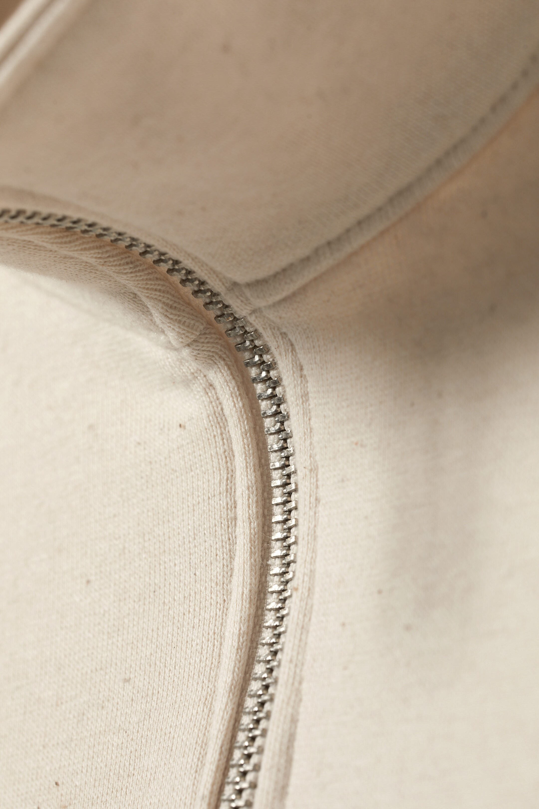 Beige - Oversized-Sweatshirt mit kurzem Reißverschluss - 1