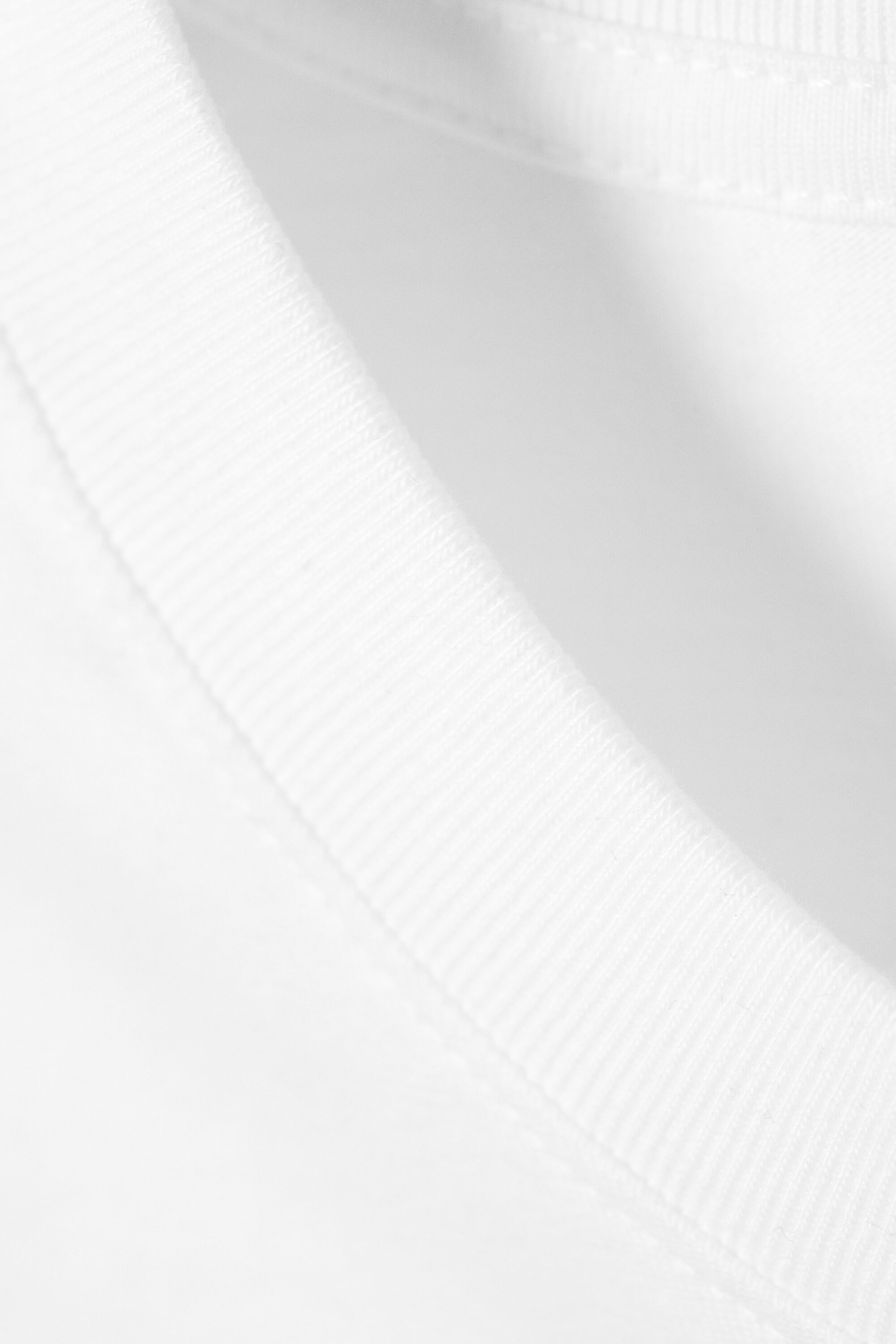 White - Classic Boxy T-shirt - 5