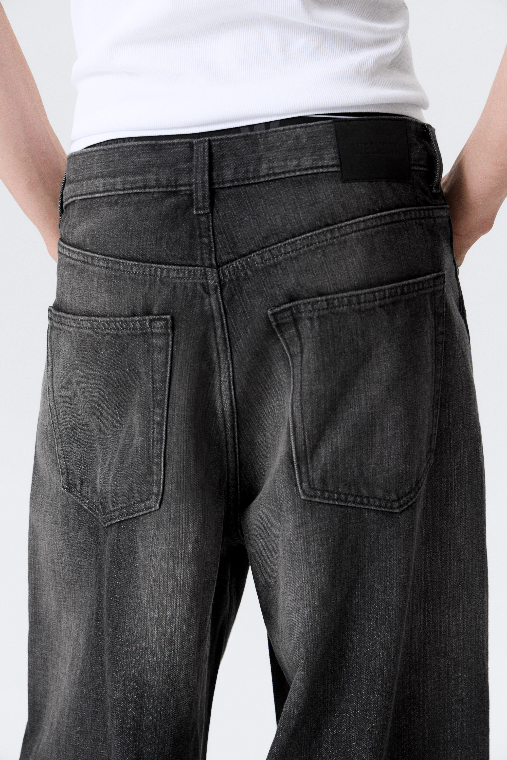 Chelsea Black - Black - Astro Mid Rise Loose Baggy Leg Unisex Jeans - 3