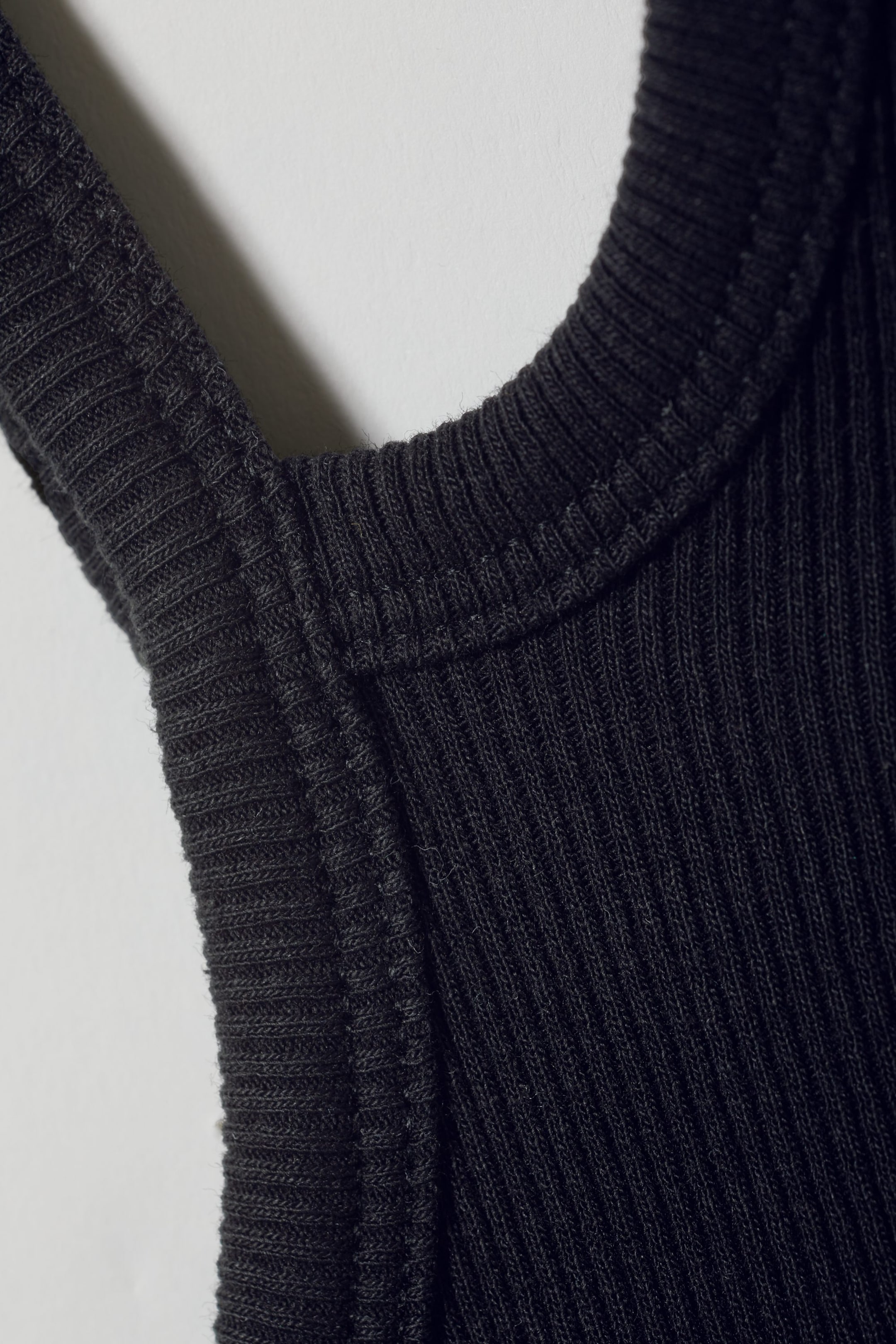 Black - Strap Crop Top - 1