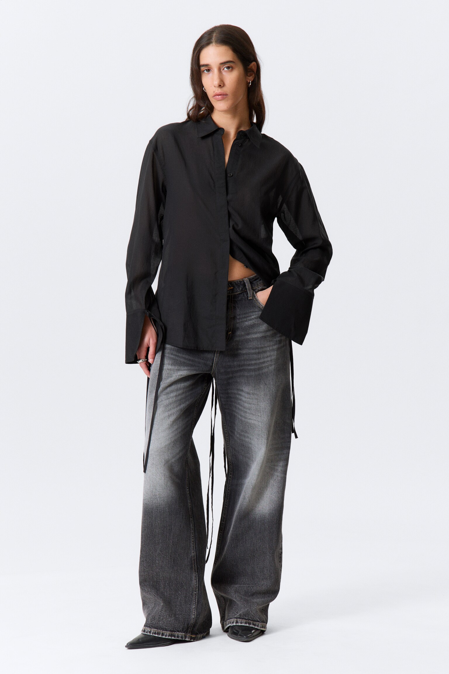 Camisa de Manga Comprida com Costas Abertas e Laço - Preto/Cinzento sujo - 5