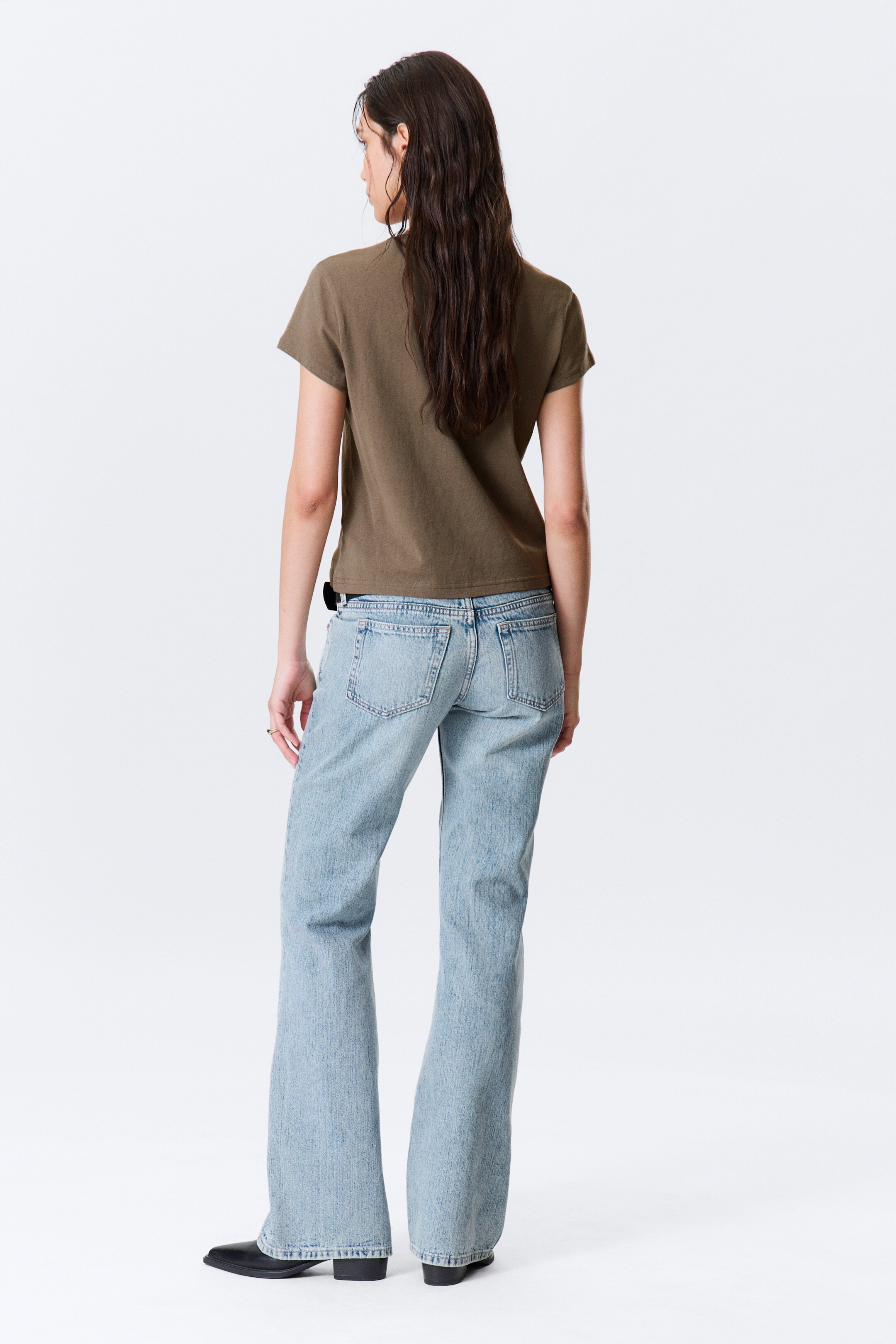 Nagyobb kép megtekintése: Nova Low Rise Slim Bootcut Leg Jeans - Lip Blue – világoskék - NŐI | H&M HU 4