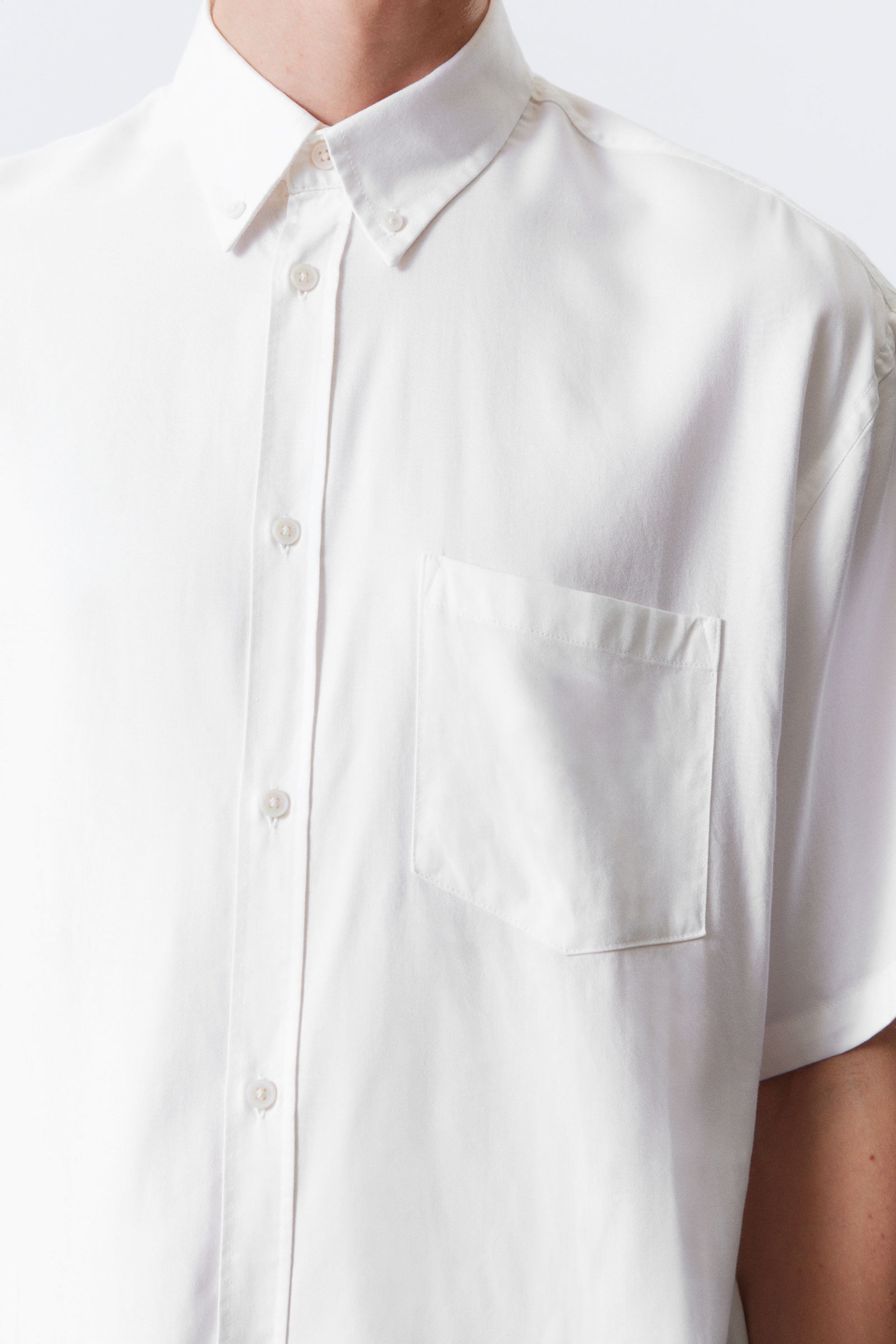 #FFFFFF - Oversized Draped Boxy Short-Sleeved Shirt - 2