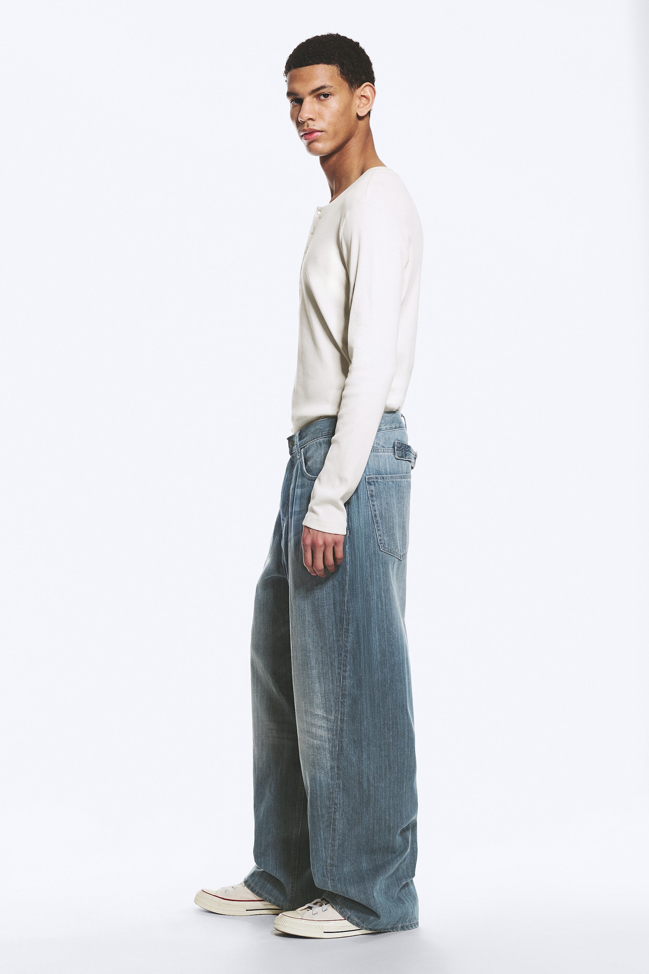 Gloria Blue - Medium Blue - ASTRO MID RISE LOOSE BAGGY TWIST JEANS - 3