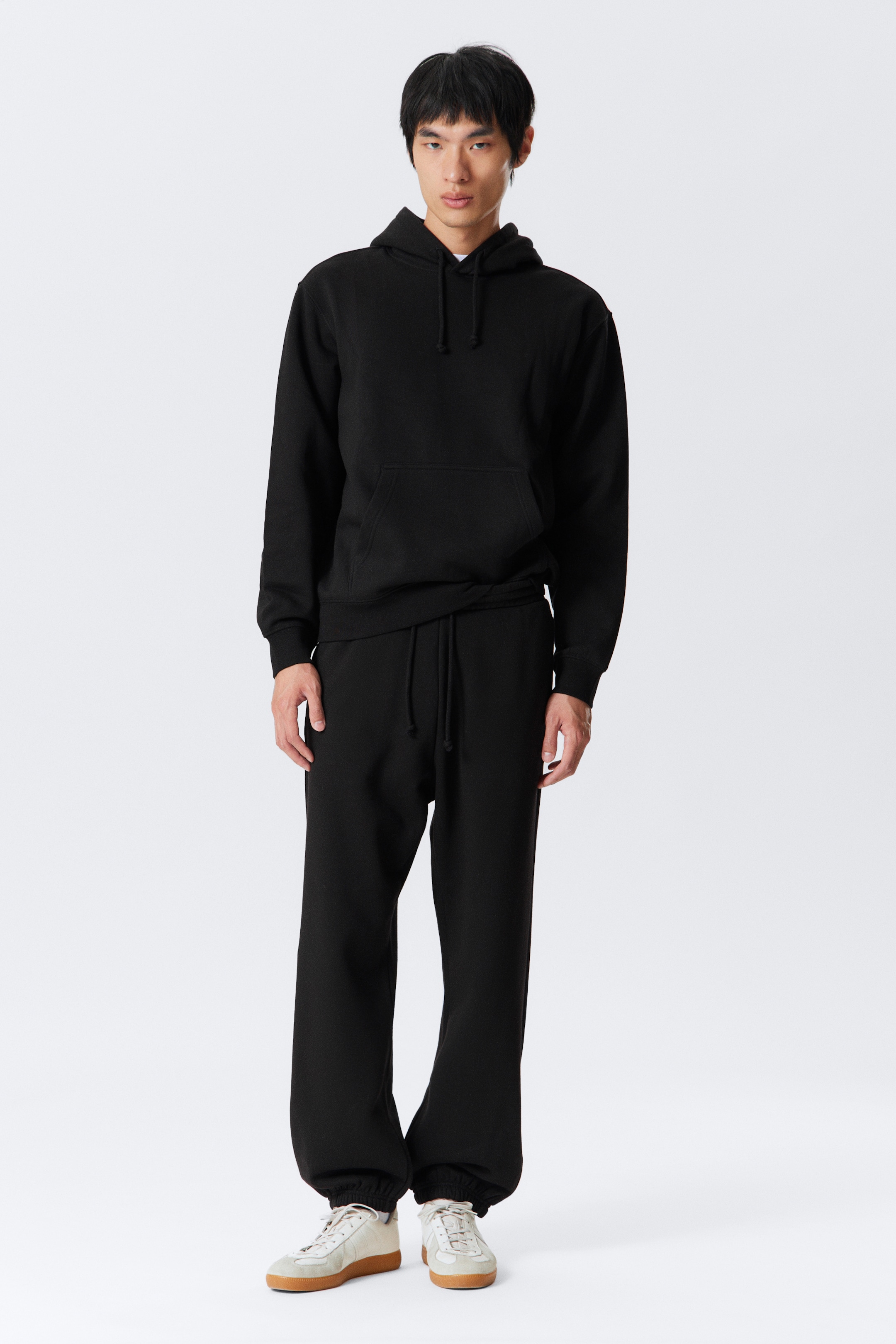 Ingrandisci l'immagine: Classic Sweatpants - Black - UOMO | H&M CH 1