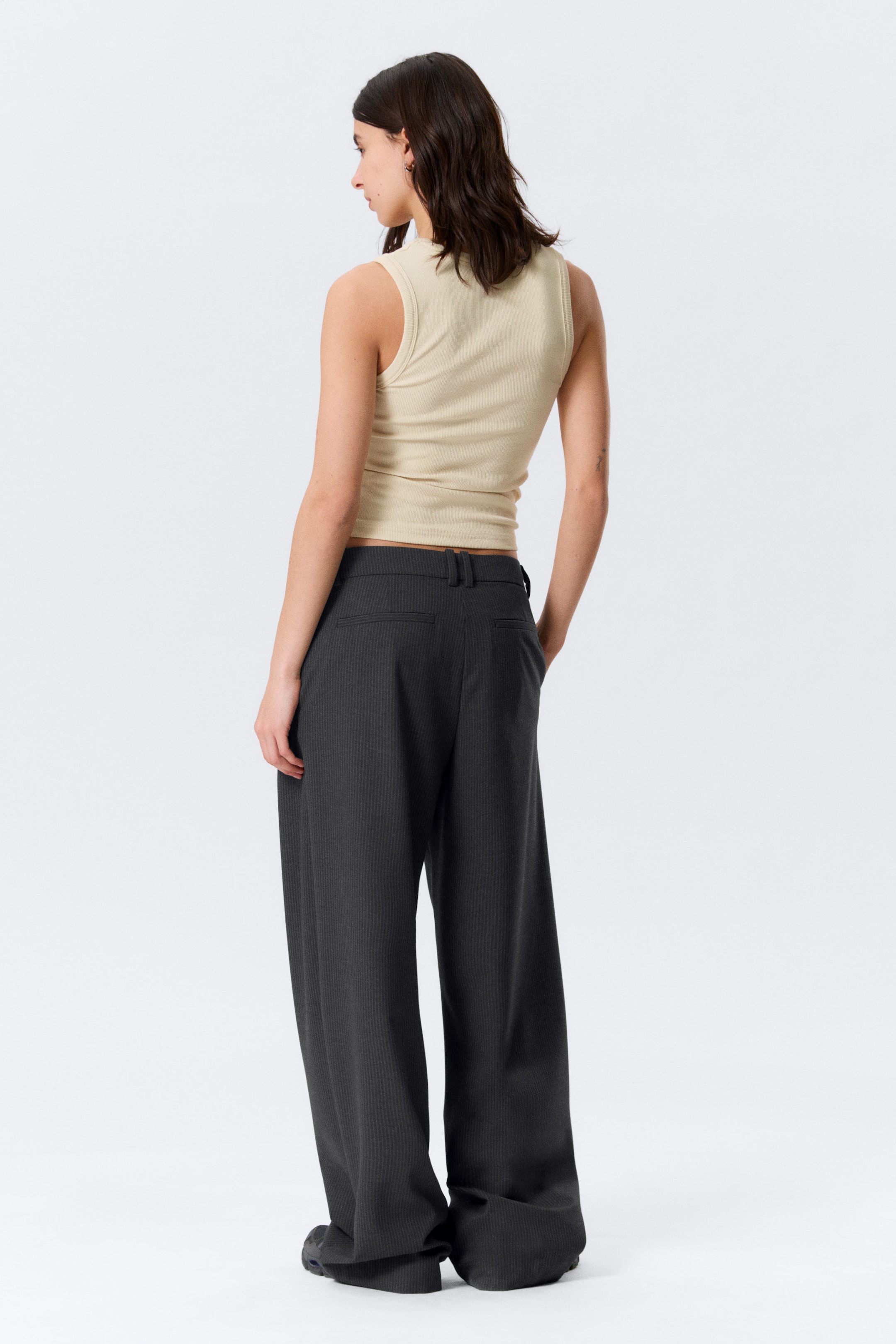 Pinstriped Dark Grey - Low-Waisted Loose Fit Suit Trousers - 3