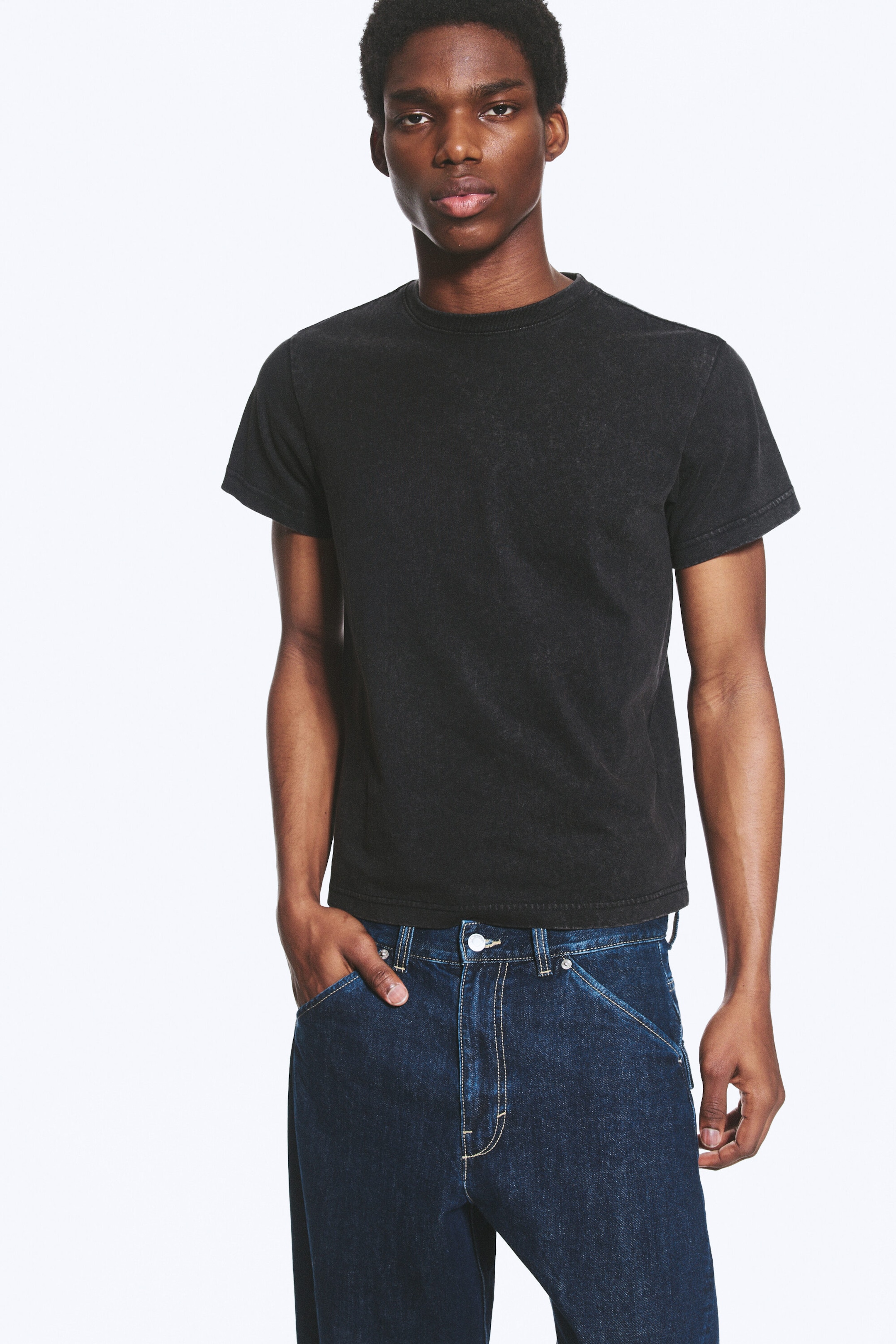 Worn Black - Shrunken Short-Sleeved Cotton T-shirt - 0