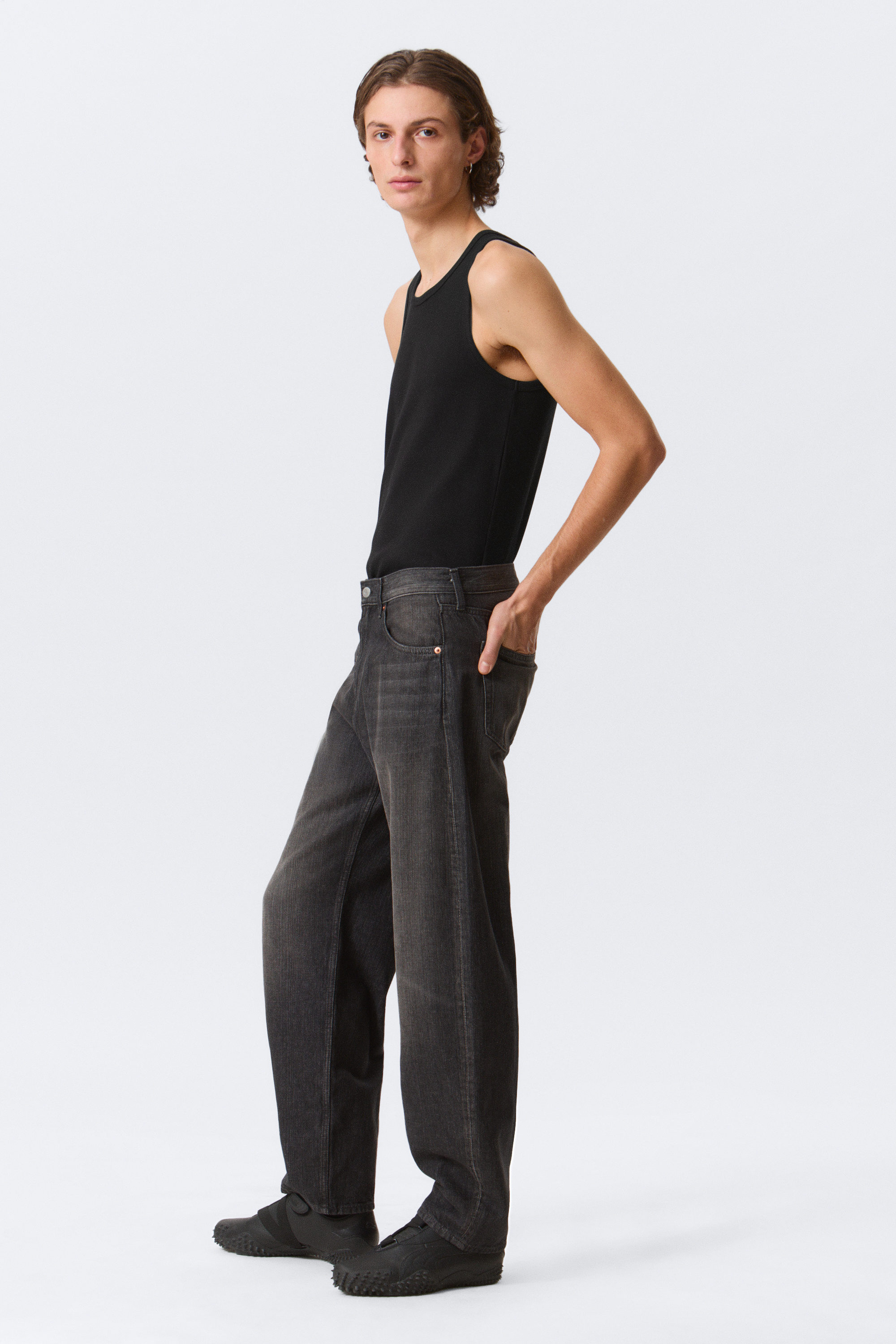 Chelsea Black - Noir - Jean unisexe à jambes larges et taille mi-haute Nebula - 4