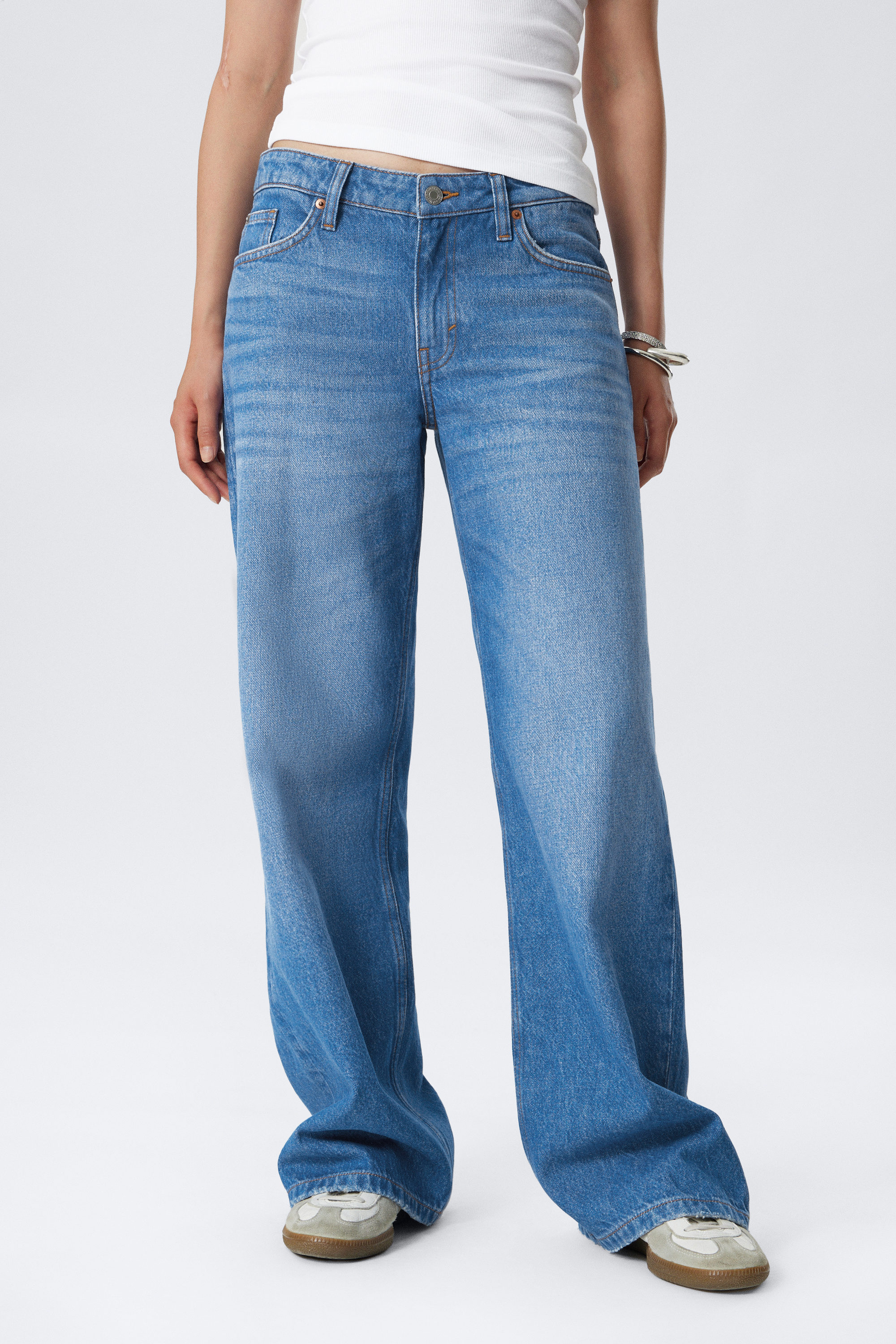 Kallithea Blue - Medium Blue - Imoo Low Rise Loose Wide Leg Jeans - 2