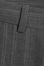 Grau meliert mit Streifen - Locker geschnittene Anzughose mit niedriger Taille - 5