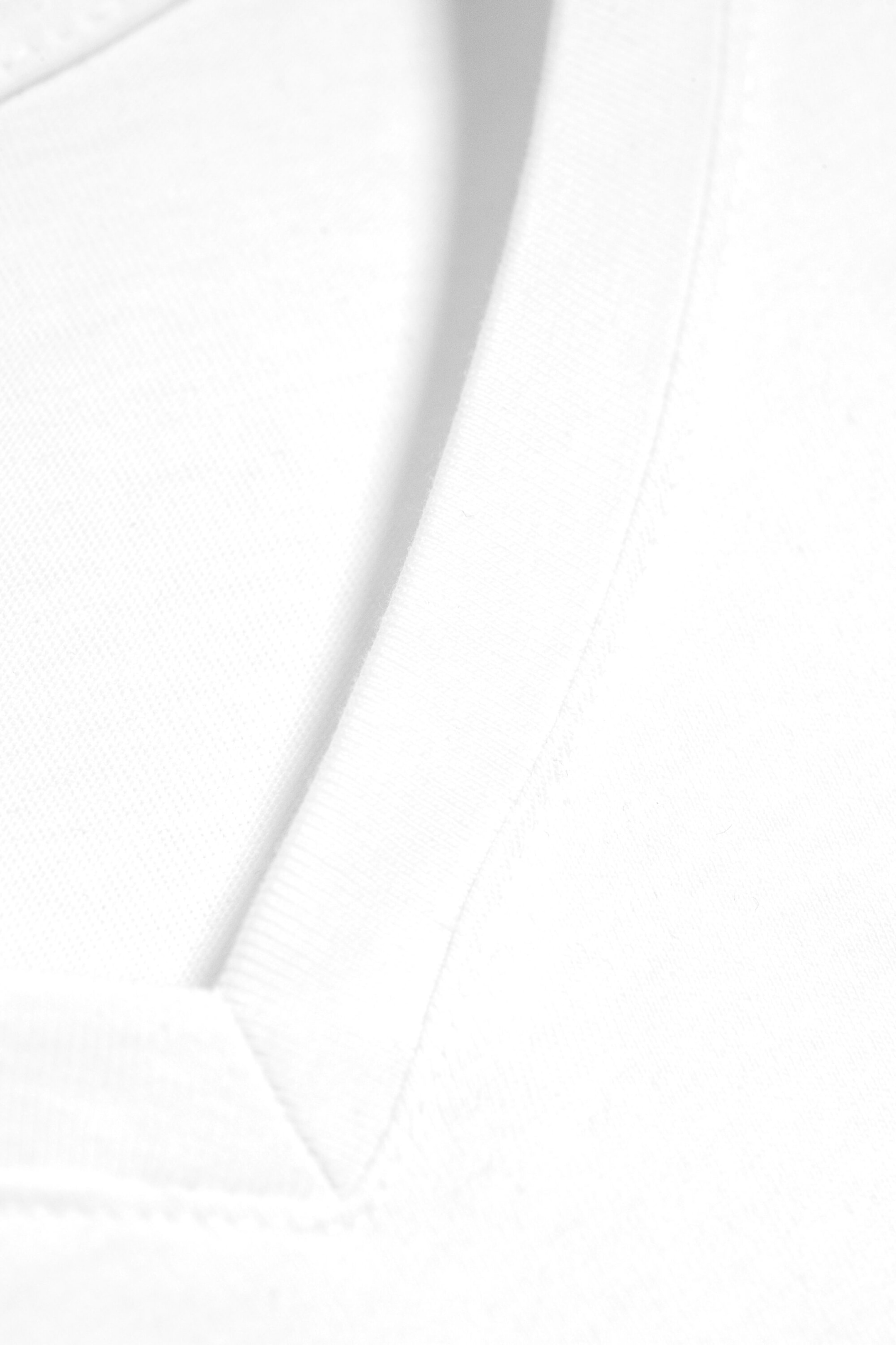 White - Boxy V-neck Long-sleevd T-shirt - 2