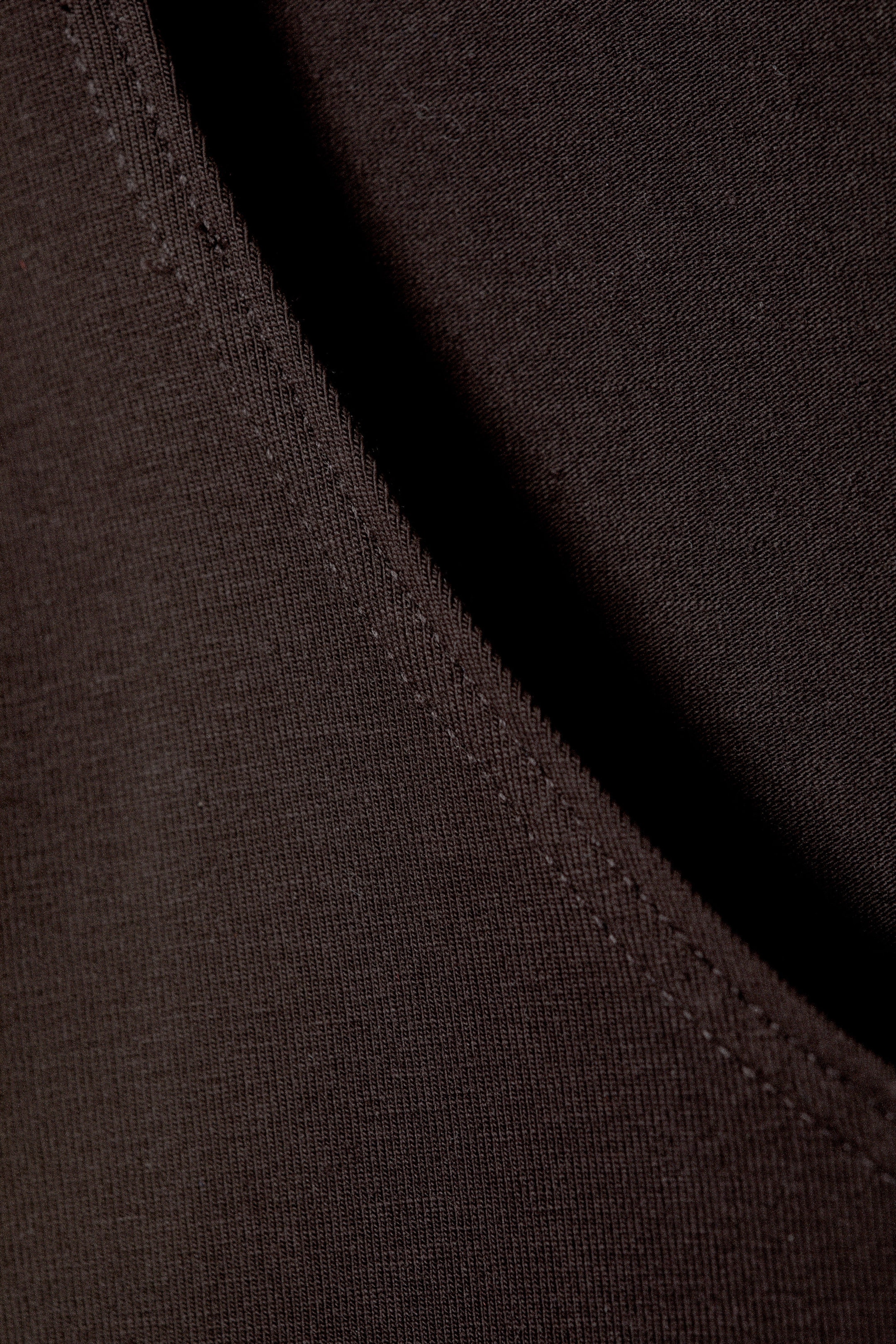 Mörkbrun - Linne med öppen rygg och båtringning - 2