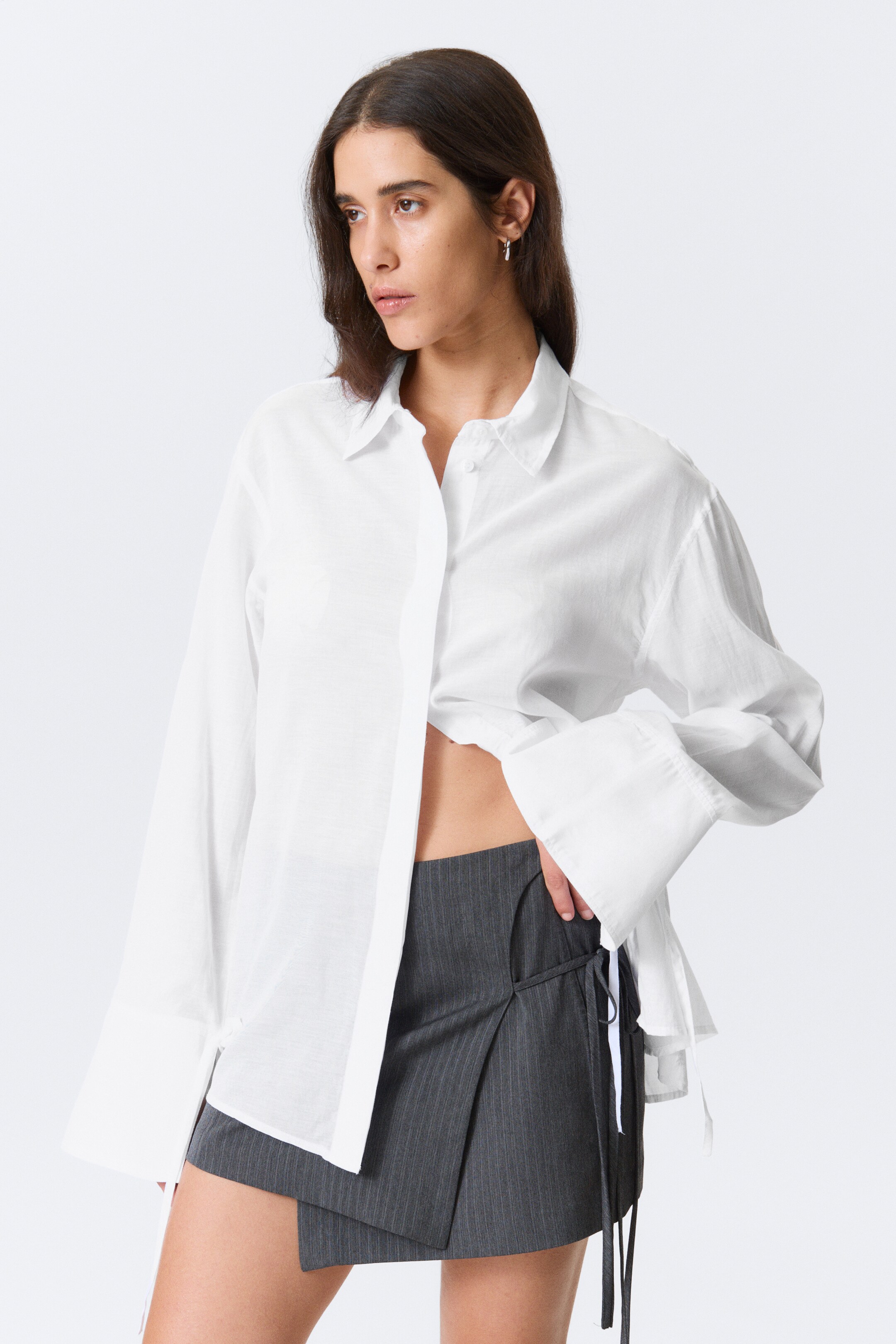 Nagyobb kép megtekintése: Hosszú ujjú, nyitott hátú, megkötős ing - Fehér - NŐI | H&M HU 5