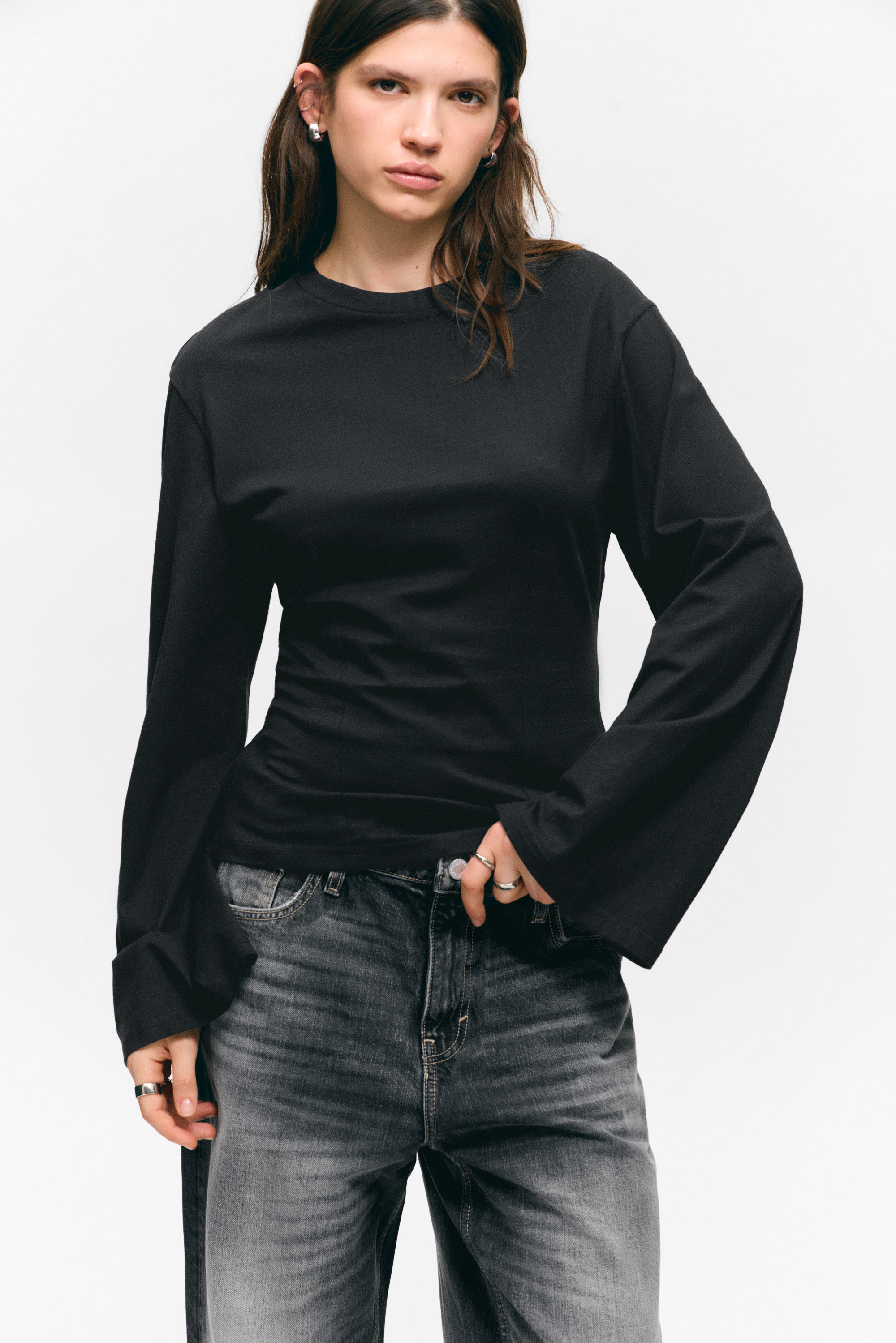 Black - Fitted Long-Sleeved Top - 1