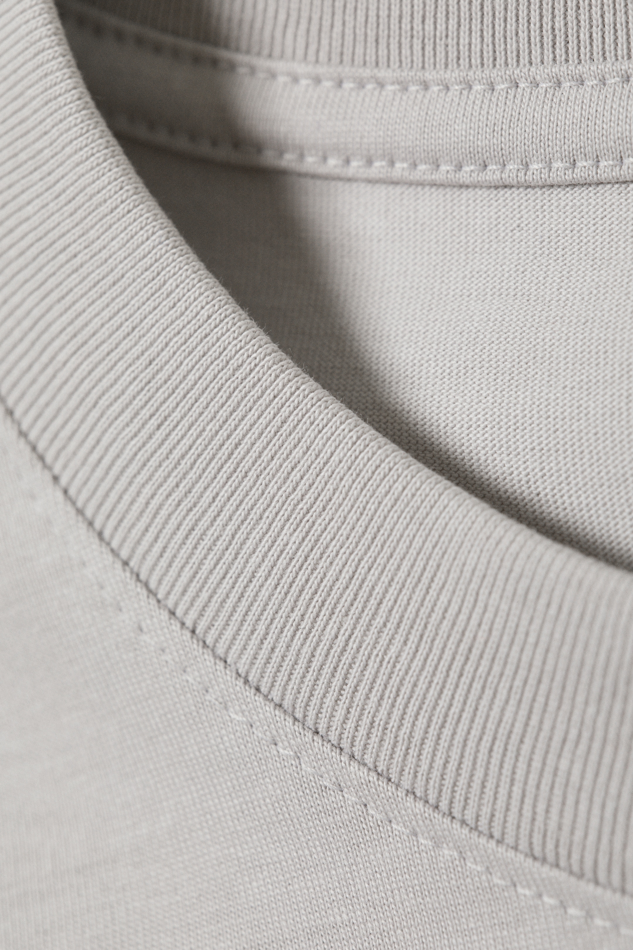 Größeres Bild anzeigen: Kurzes, schweres Boxy-T-Shirt - Hellgrau - Men | H&M AT 5
