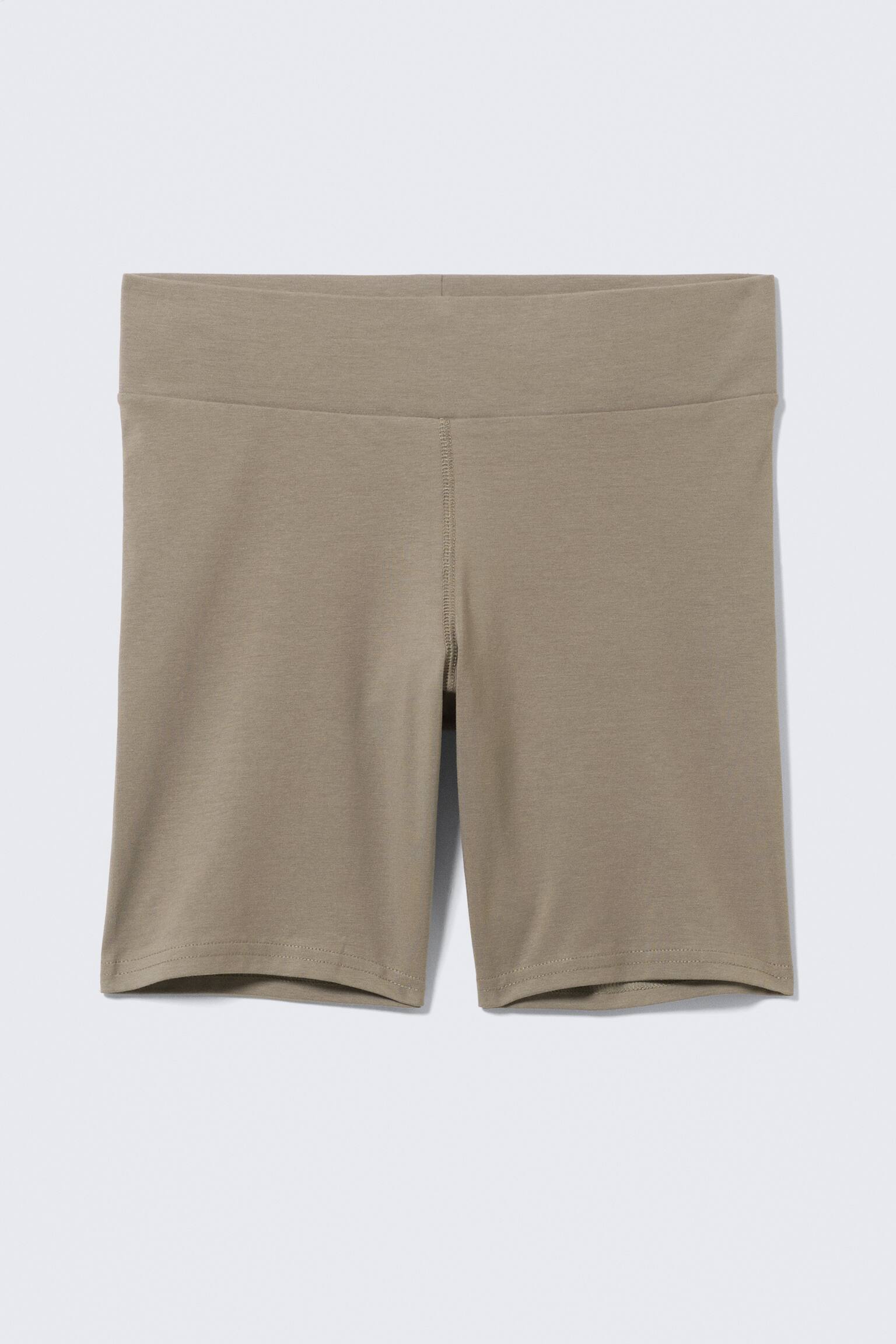 Eng anliegende Biker-Shorts mit mittlerer Bundhöhe - Grau-Beige/Schwarz - 2