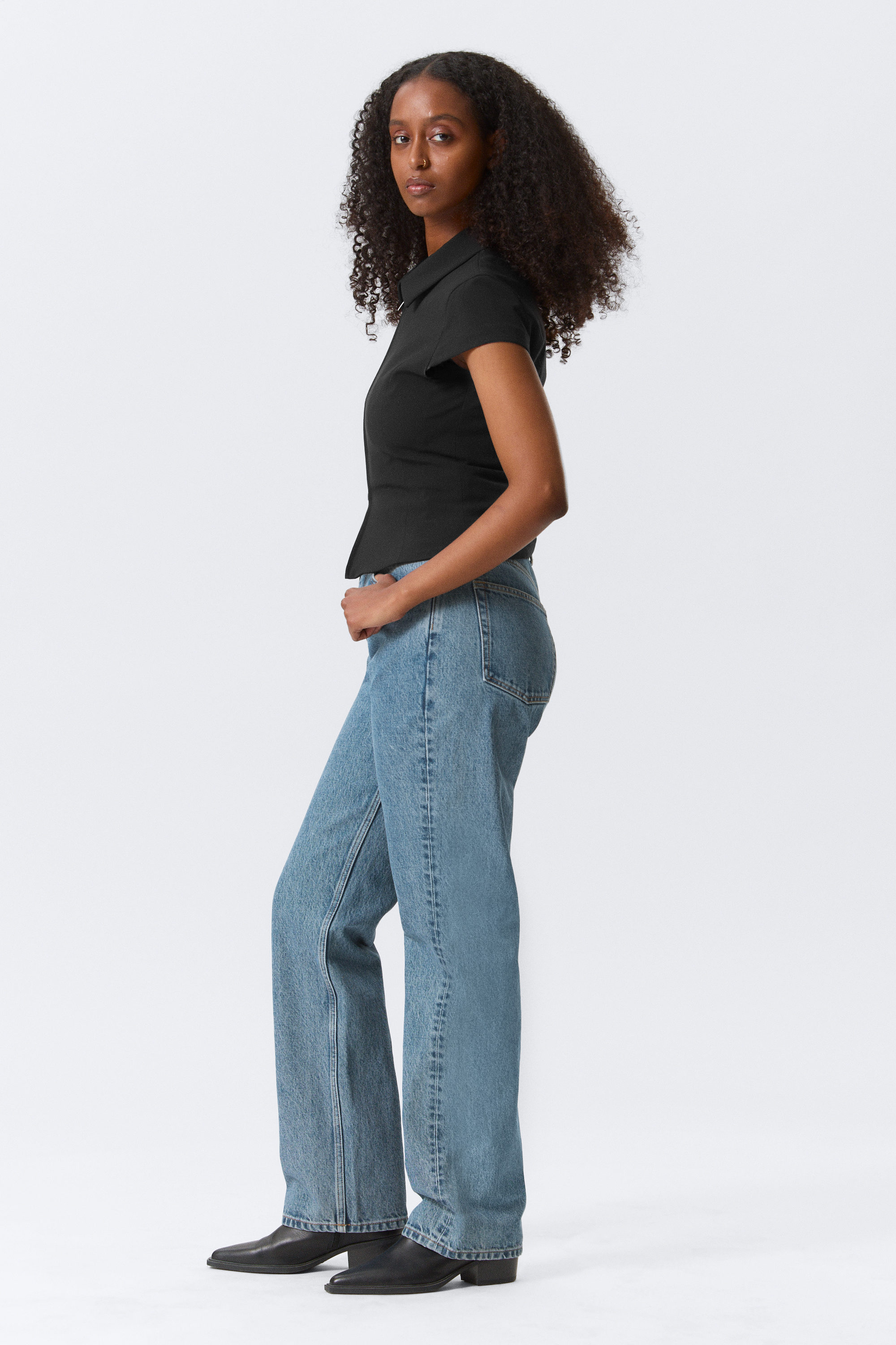 90s Blue - Mellanblå - Resolute Curve High Waist Regular Straight Jeans - 2