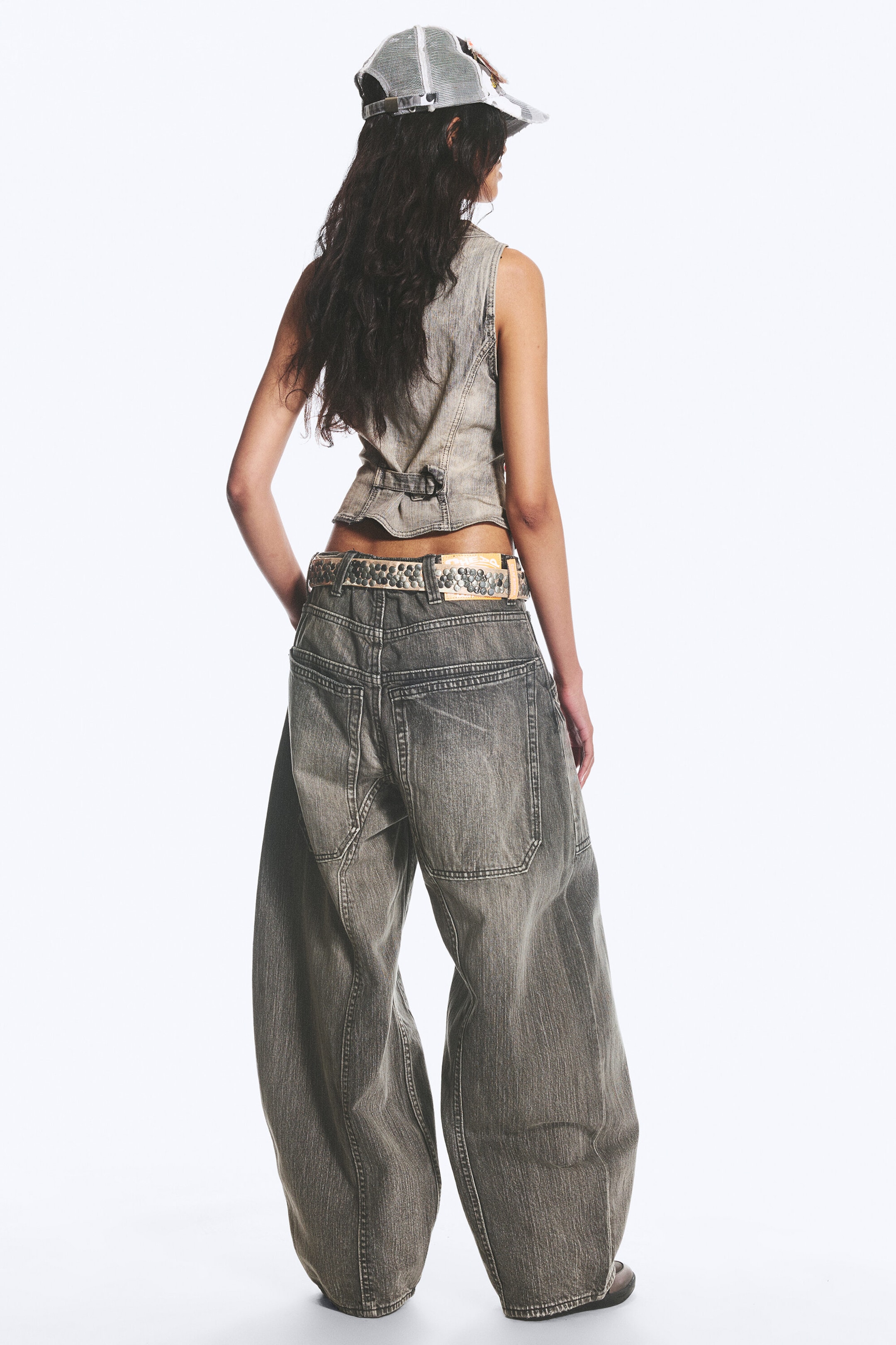 Smokey Black - Black - Dunno Unisex Low Rise Loose Barrel Jeans - 8