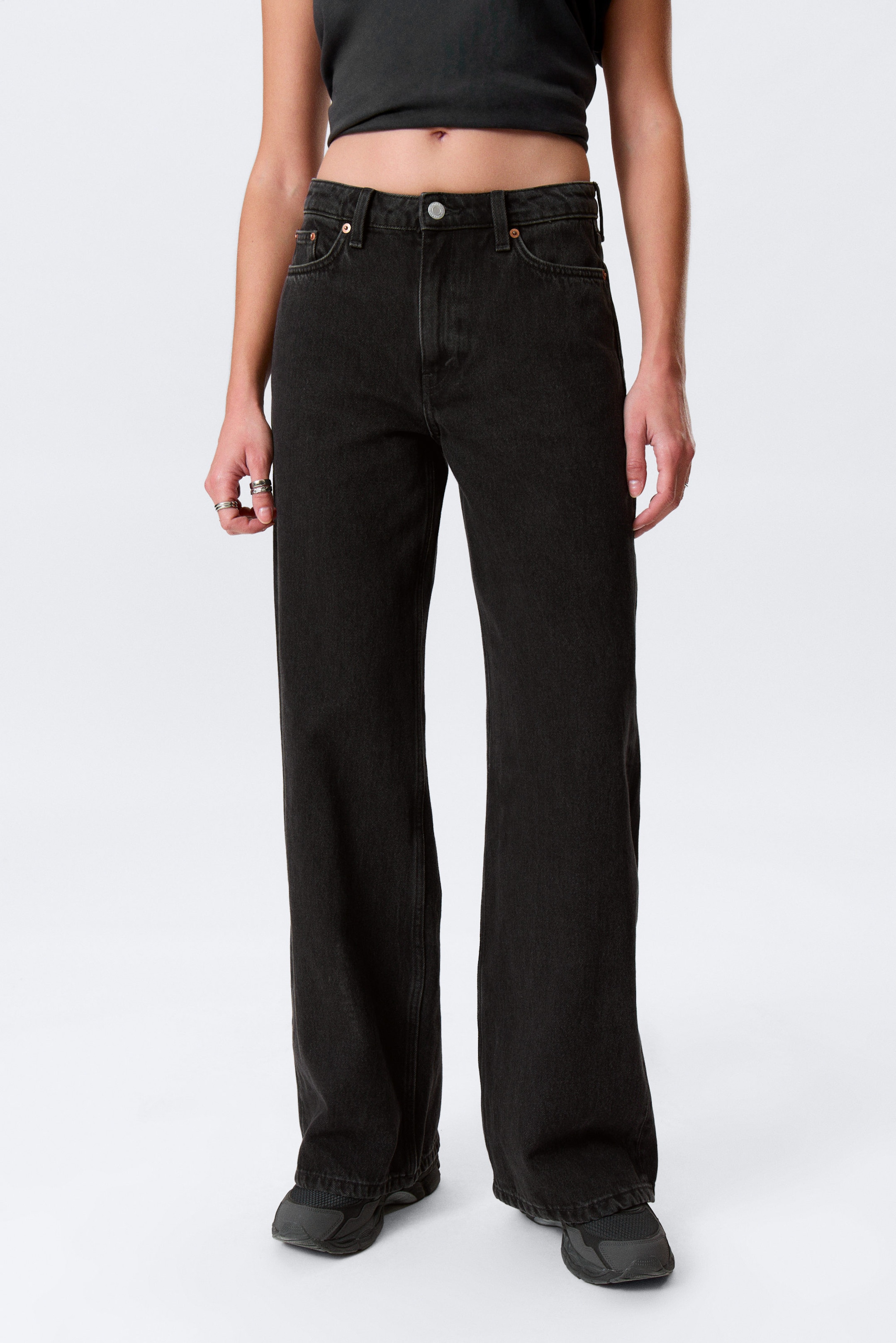 Tuned Black - Black - Paz Mid Rise Wide Leg Jeans - 2