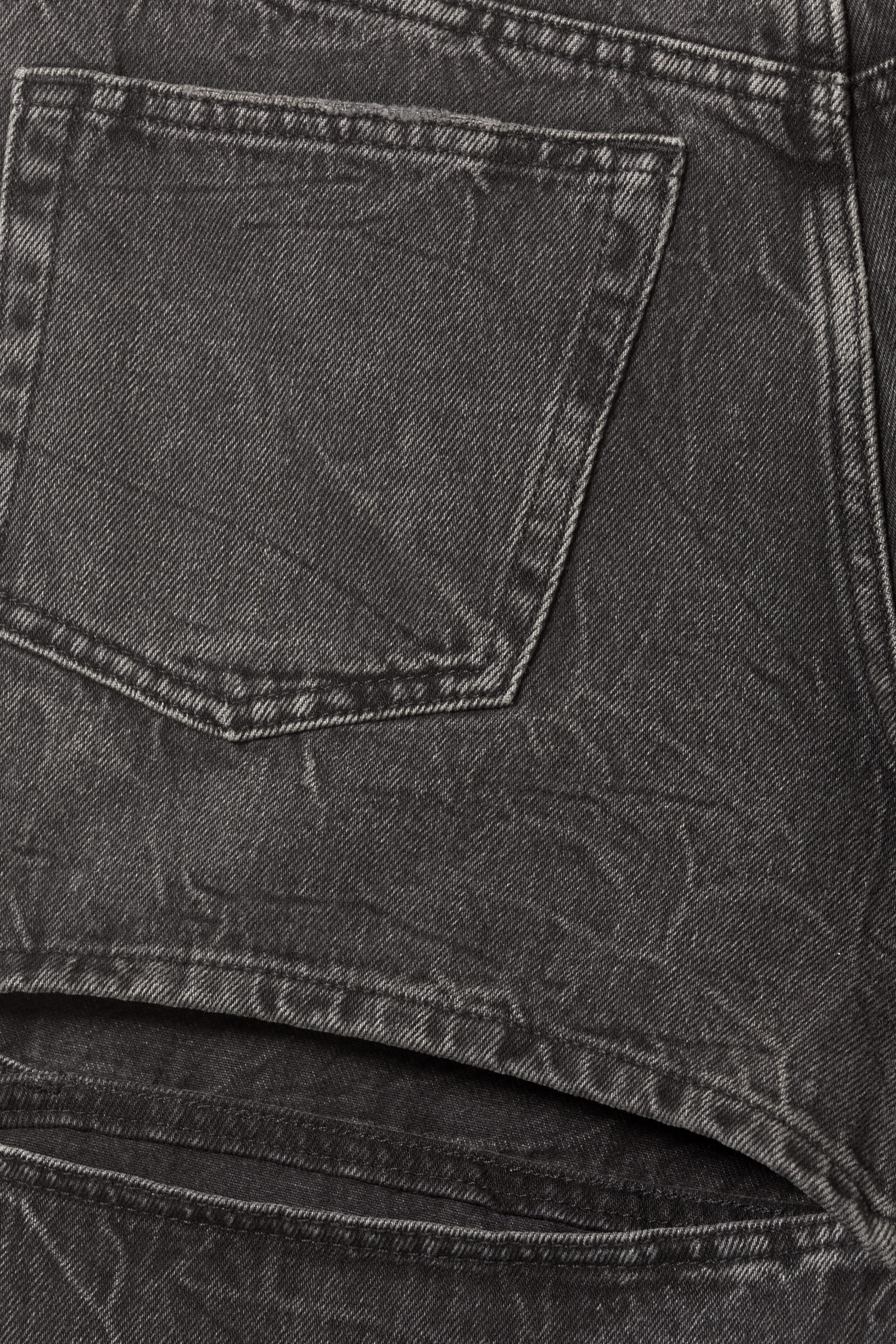 Tie-dye noir - Jean ample à découpe taille basse - 2